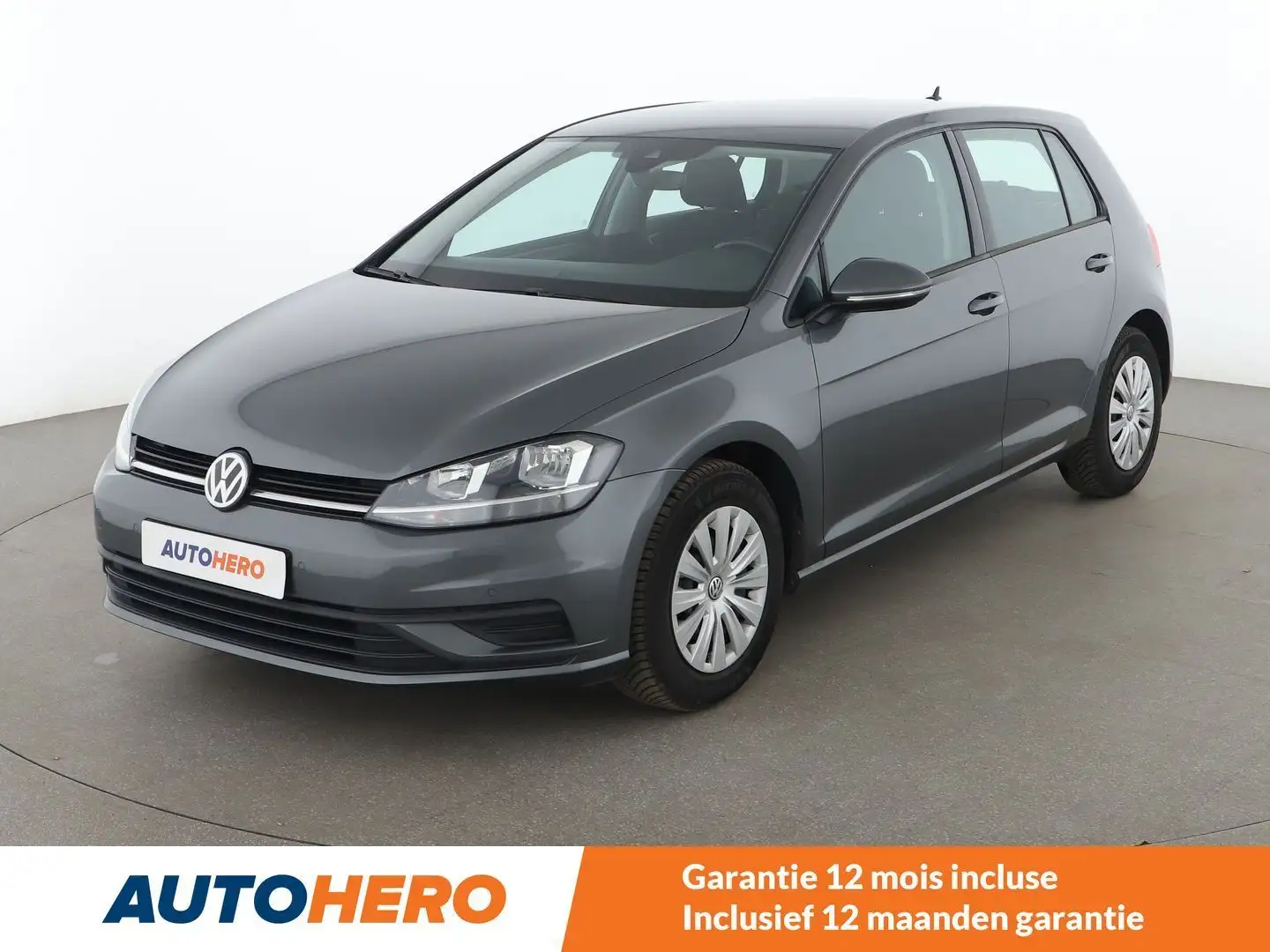 Volkswagen Golf 1.0 TSI Trendline BlueMotion Grau - 1