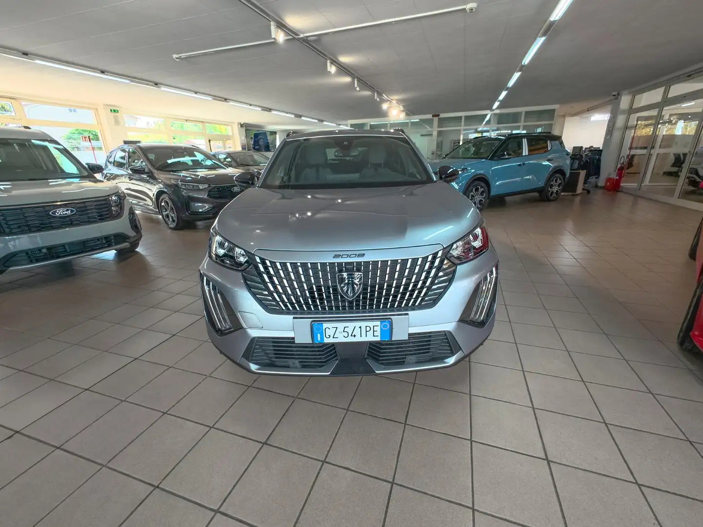 Peugeot 2008 2008 II 2023 1.2 puretech Allure s Zilver - 2