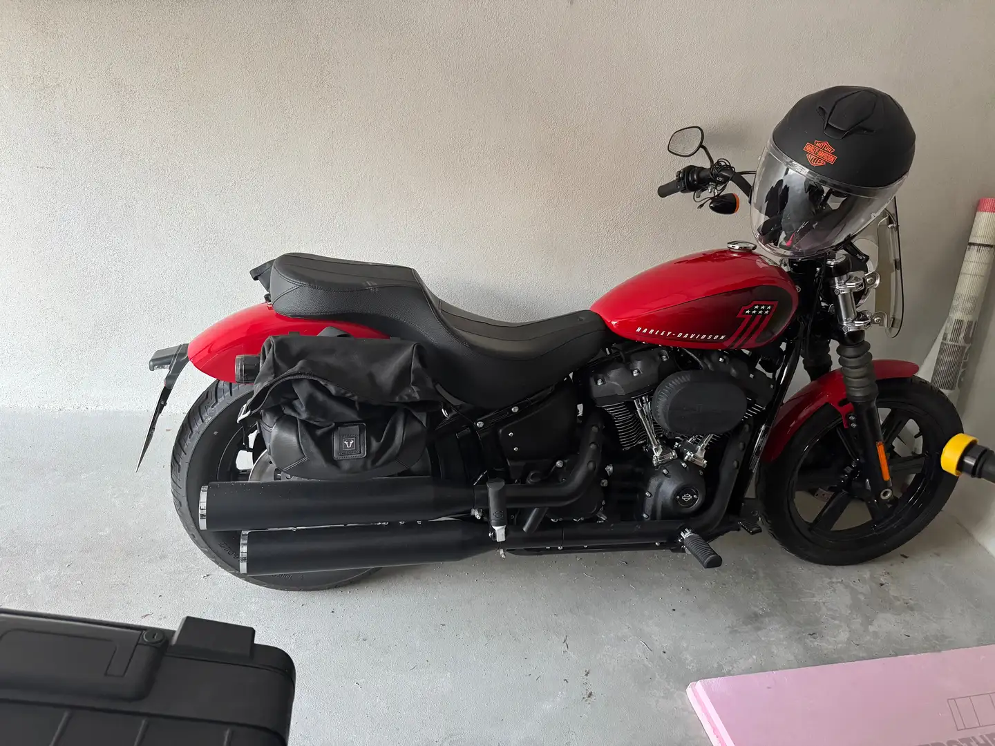Harley-Davidson Street Bob compfortsitz,Rick’s goodhebel, Windschild. - 1