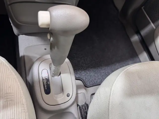 Nissan Micra view 13