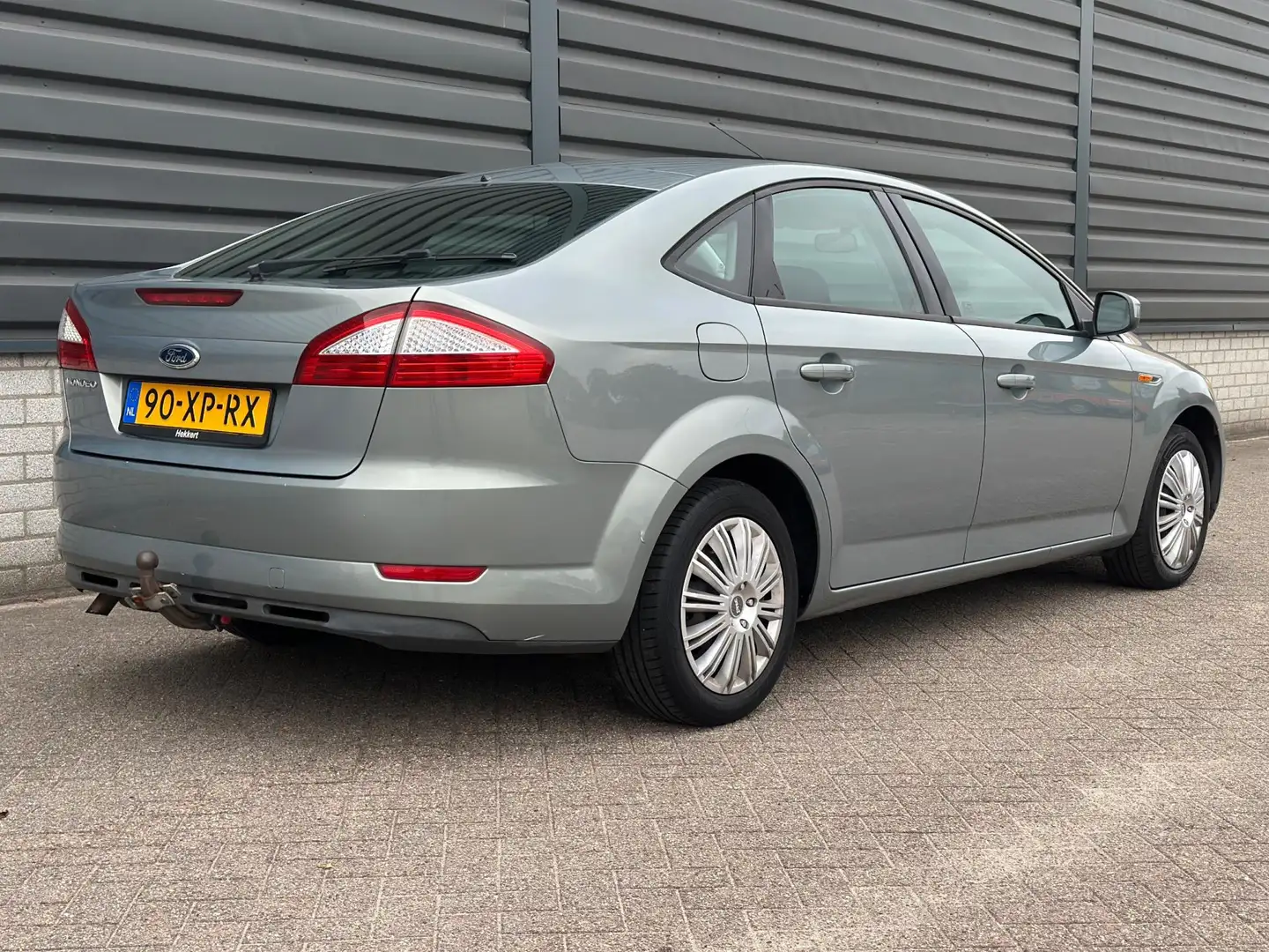 Ford Mondeo 2.0-16V Trend Cruise Airco Trekhaak Apk Gris - 2