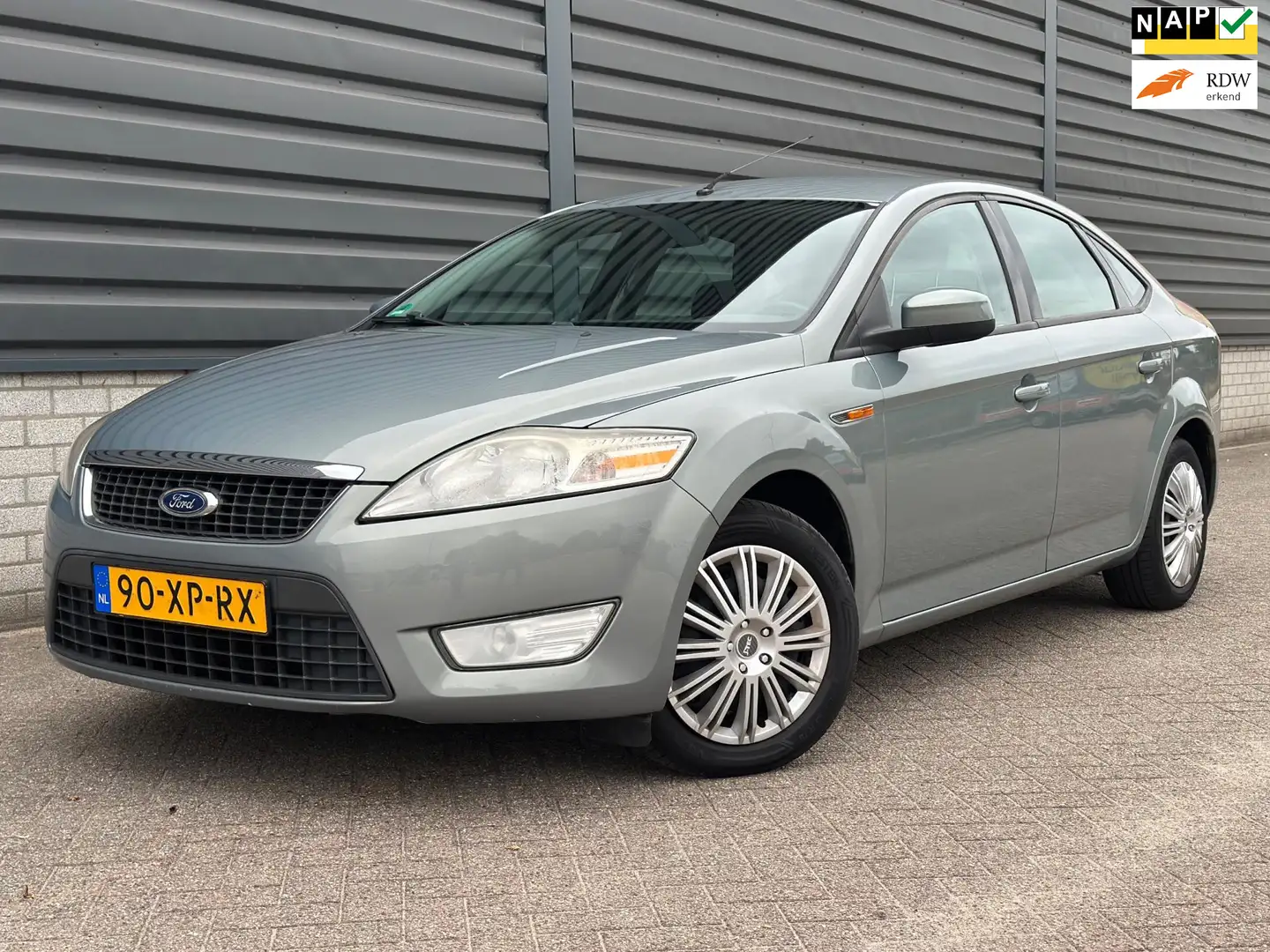 Ford Mondeo 2.0-16V Trend Cruise Airco Trekhaak Apk Gris - 1