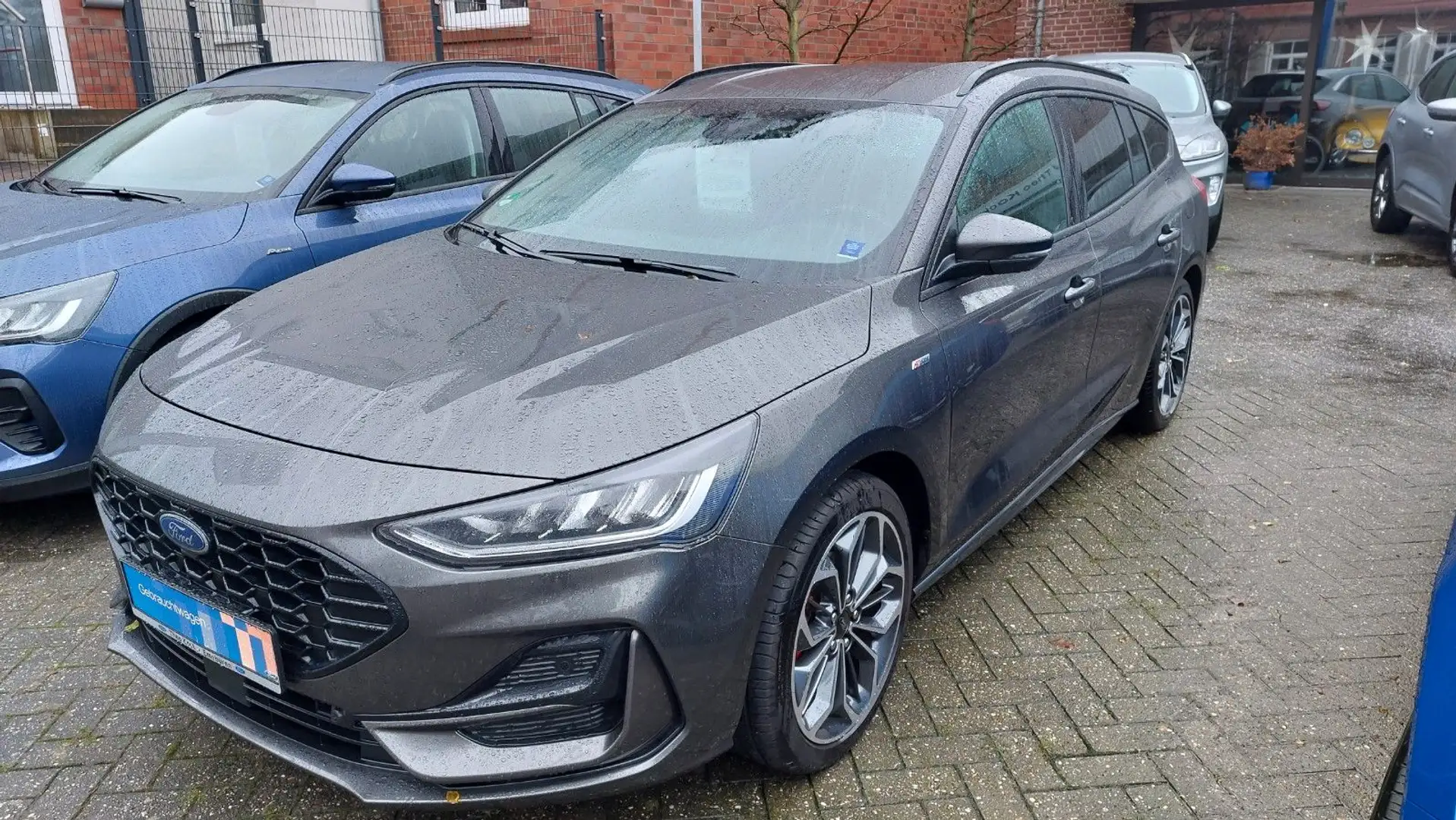 Ford Focus Turnier ST-Line 18" Räder Gris - 1