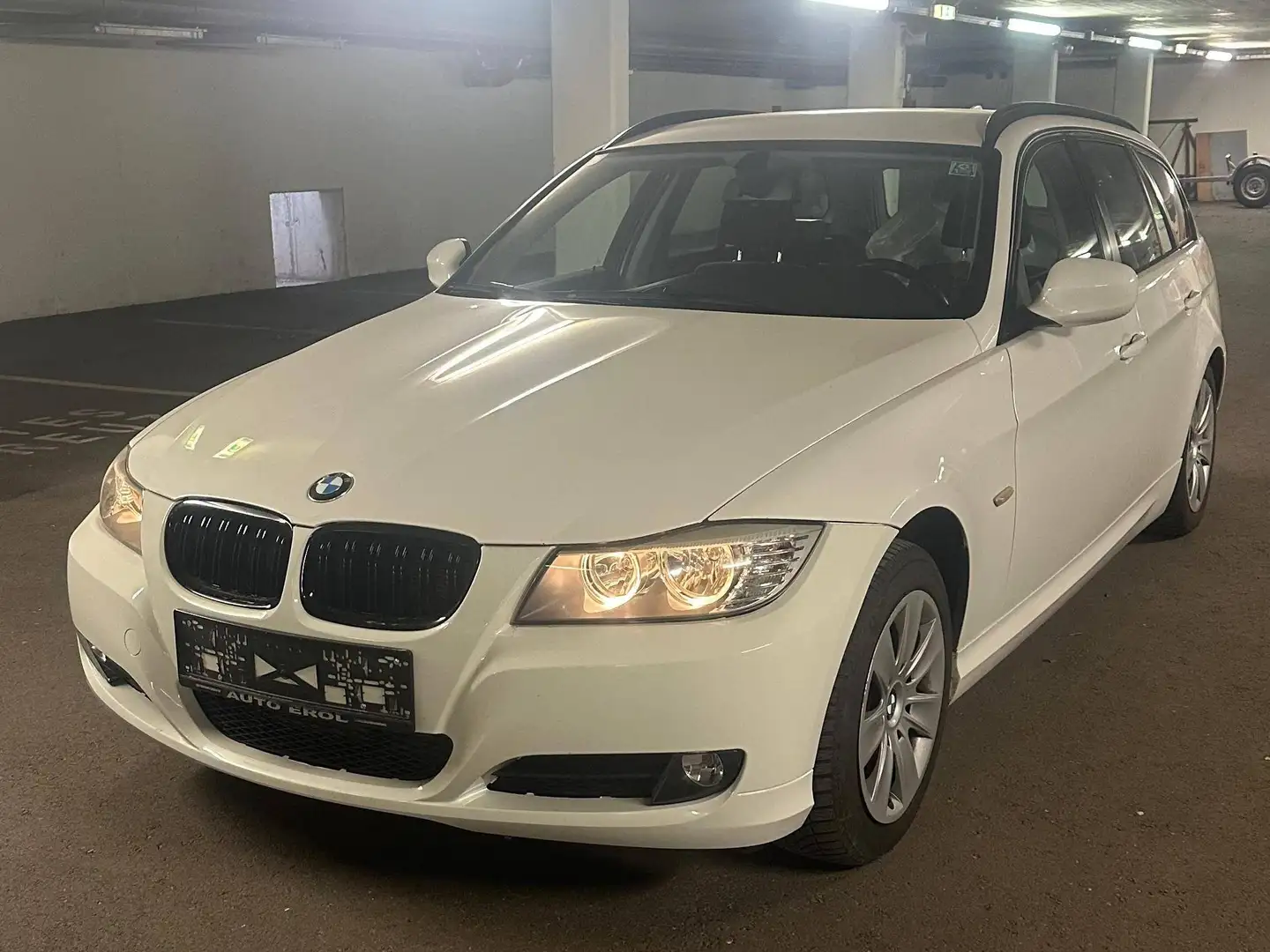 BMW 318 318d Touring Weiß - 1