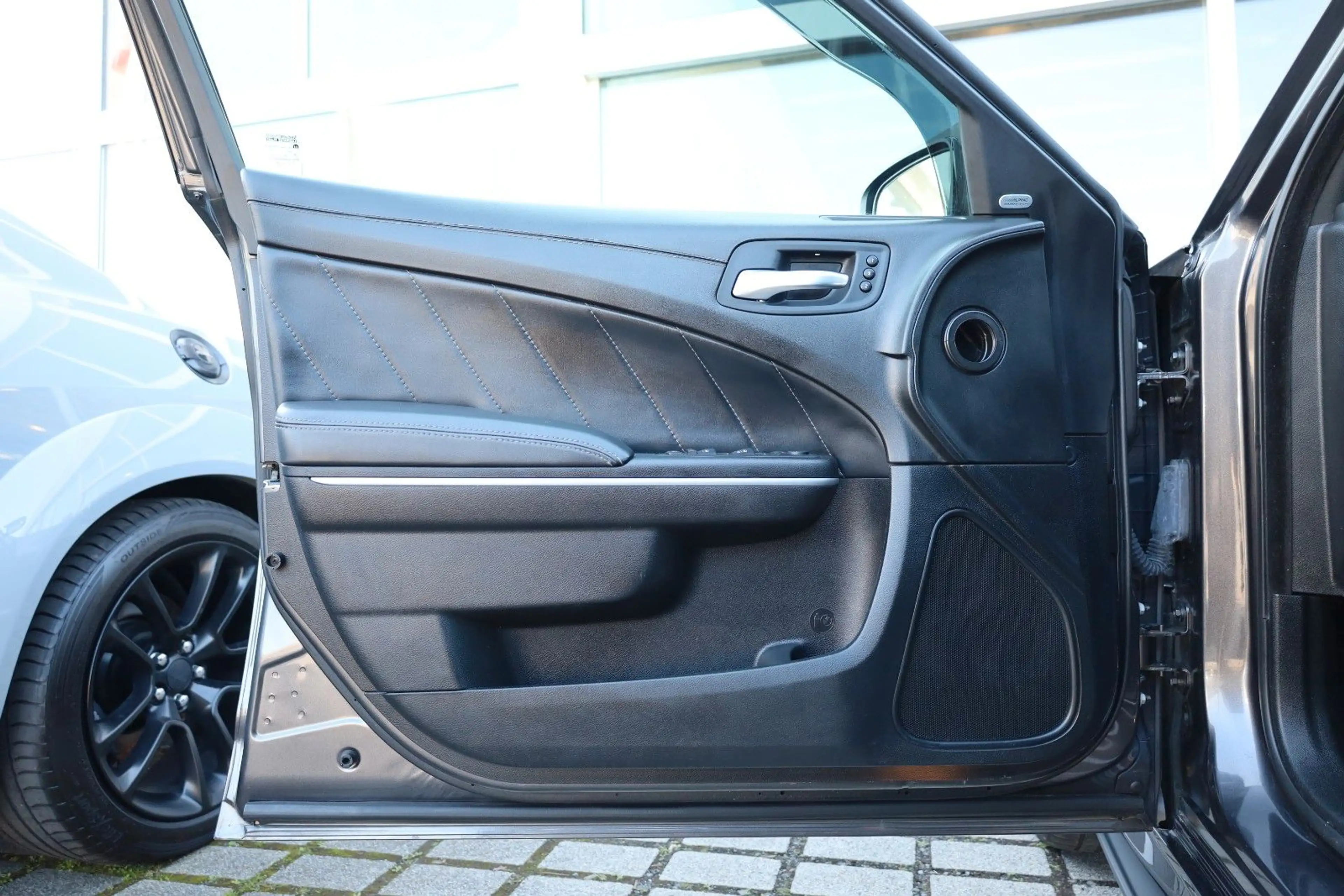 Dodge Charger 3.6 SXT/SHZ/SBL/LHZ/WIFI/ALPINE/RFK/R20 — photo 9