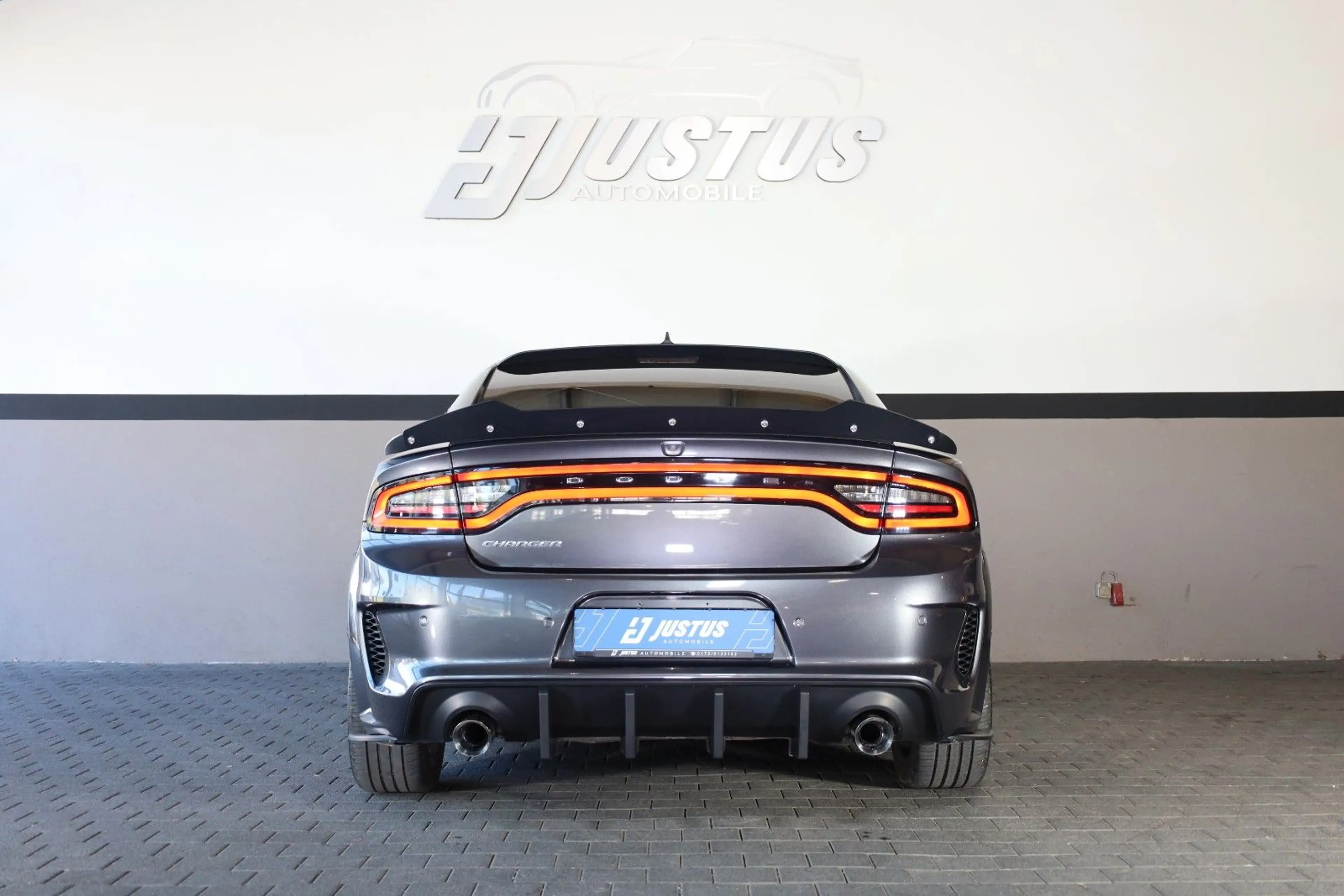 Dodge Charger 3.6 SXT/SHZ/SBL/LHZ/WIFI/ALPINE/RFK/R20 — photo 5
