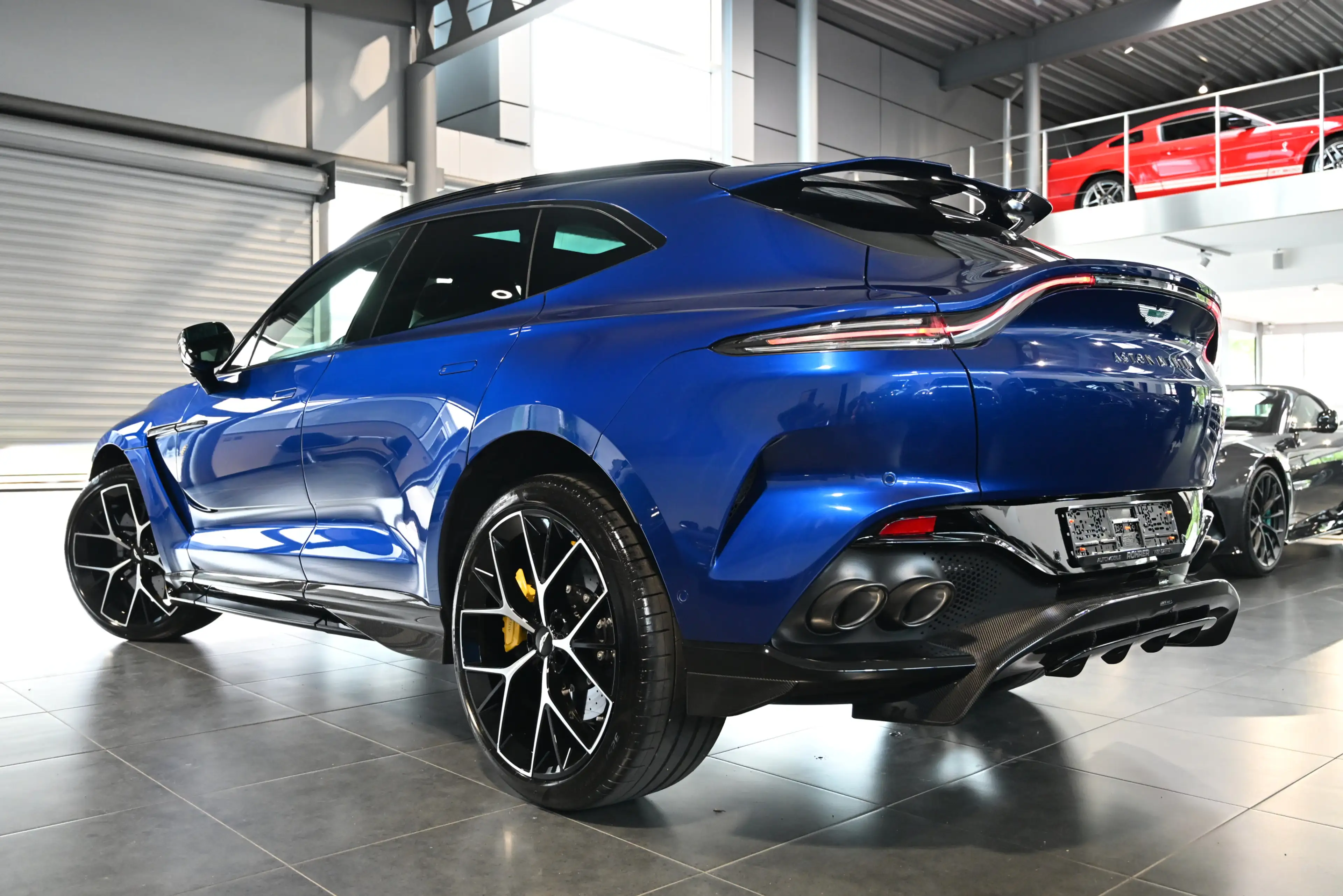 Aston Martin DBX 707 Q-Ion-Blue UPE:338.300€ Voll Carbon B&W — photo 2