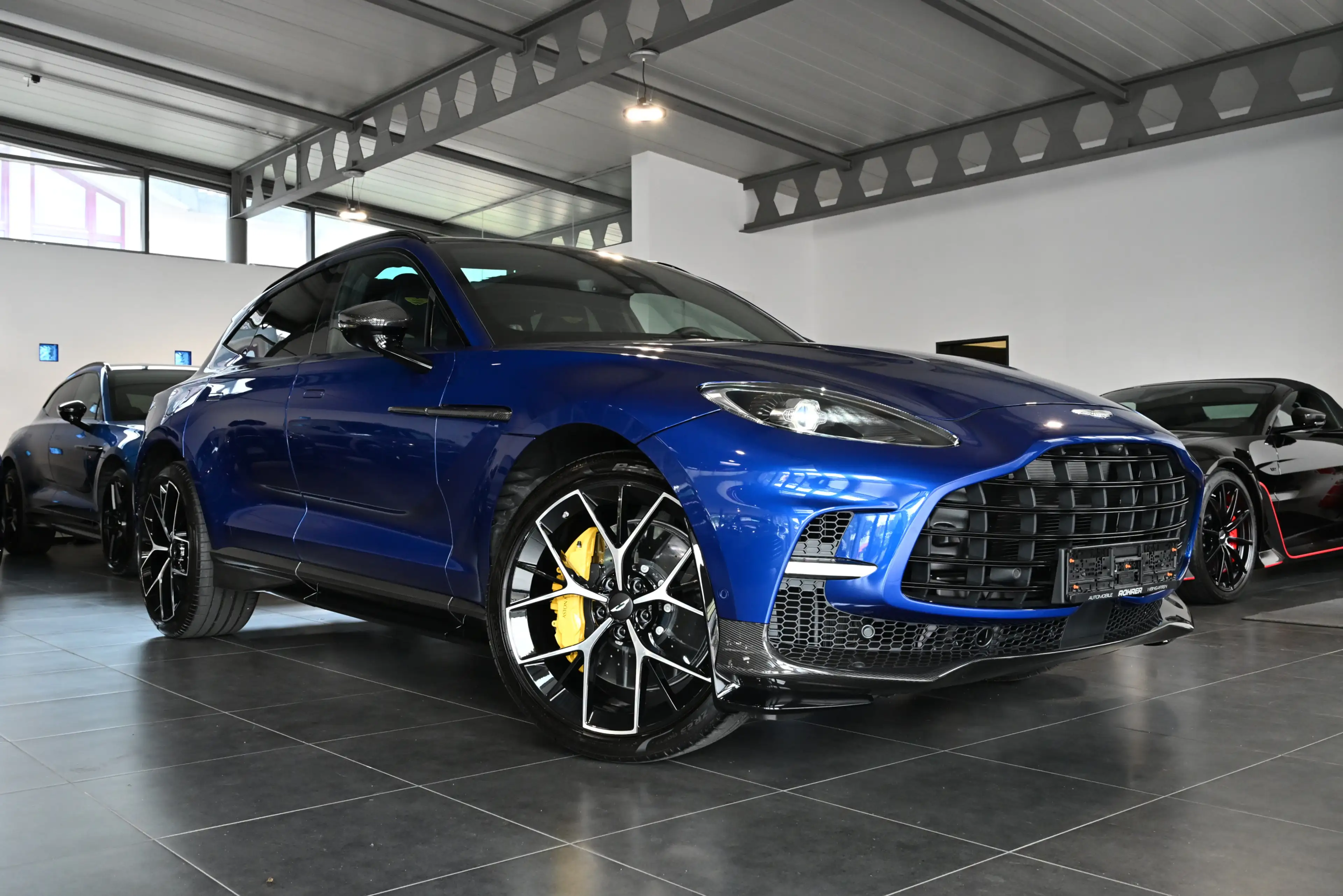 Aston Martin DBX 707 Q-Ion-Blue UPE:338.300€ Voll Carbon B&W