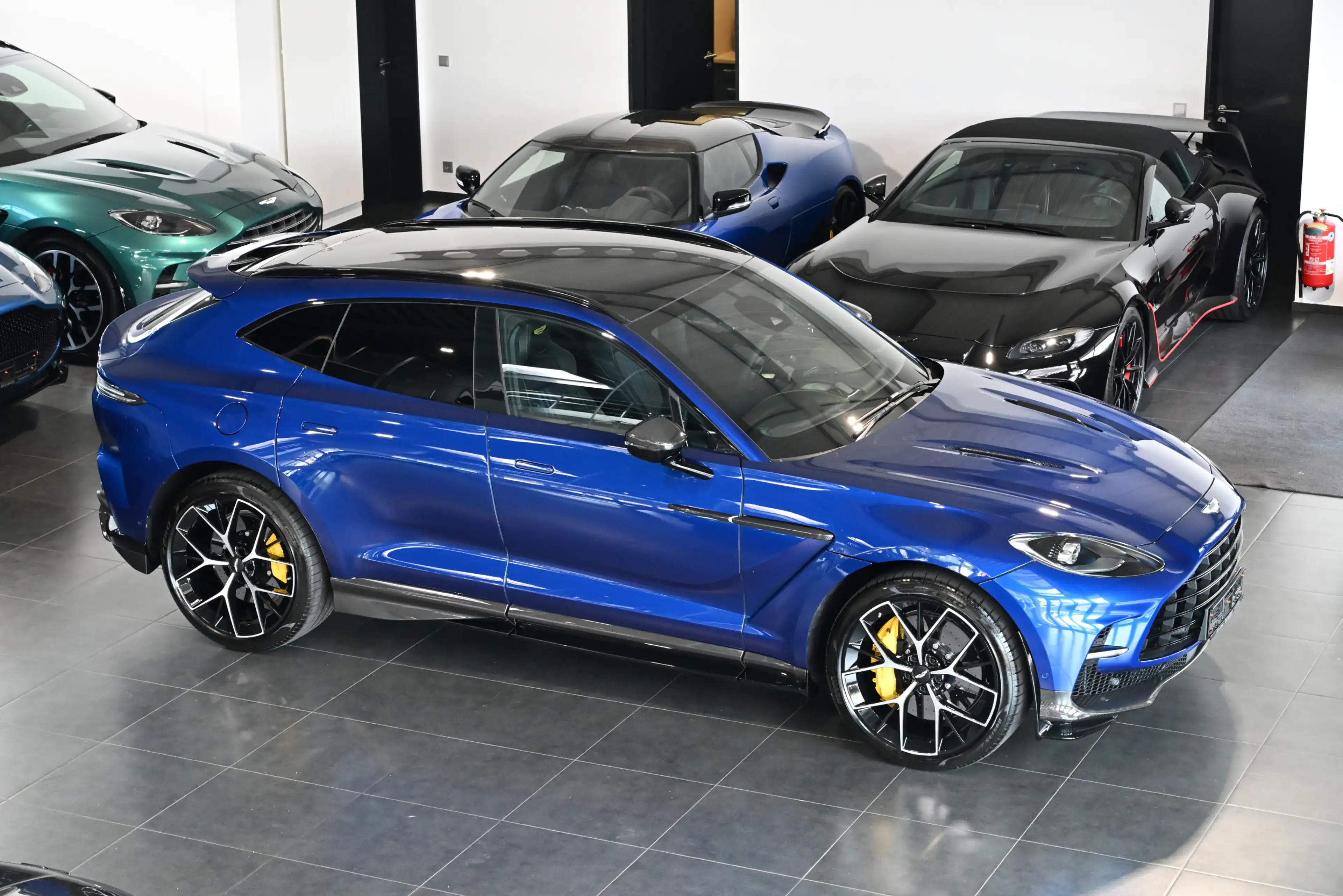 Aston Martin DBX 707 Q-Ion-Blue UPE:338.300€ Voll Carbon B&W — photo 8