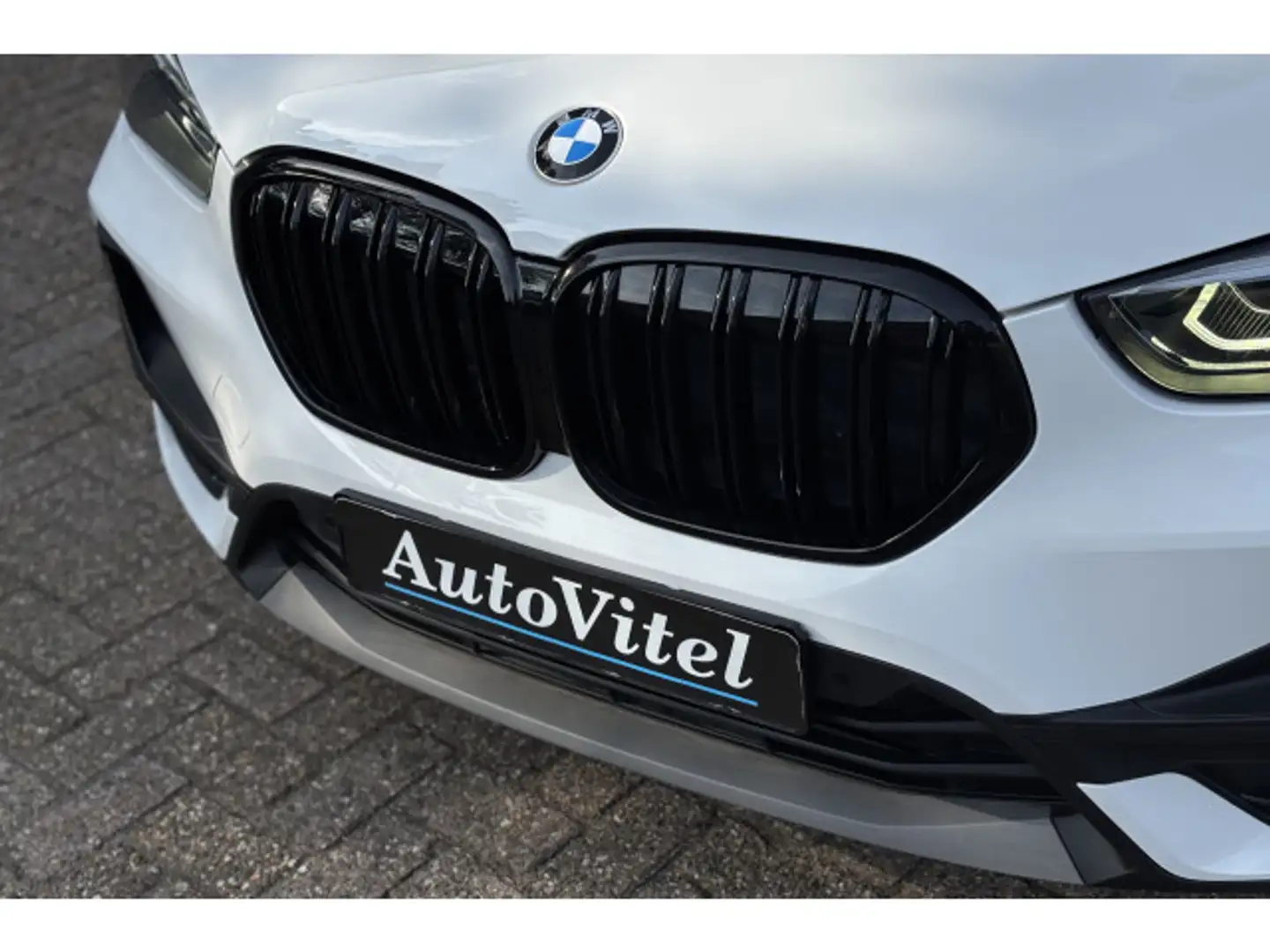 BMW X1 xDrive25e | Elektrische Klep | Apple Carplay | PDC Wit - 2