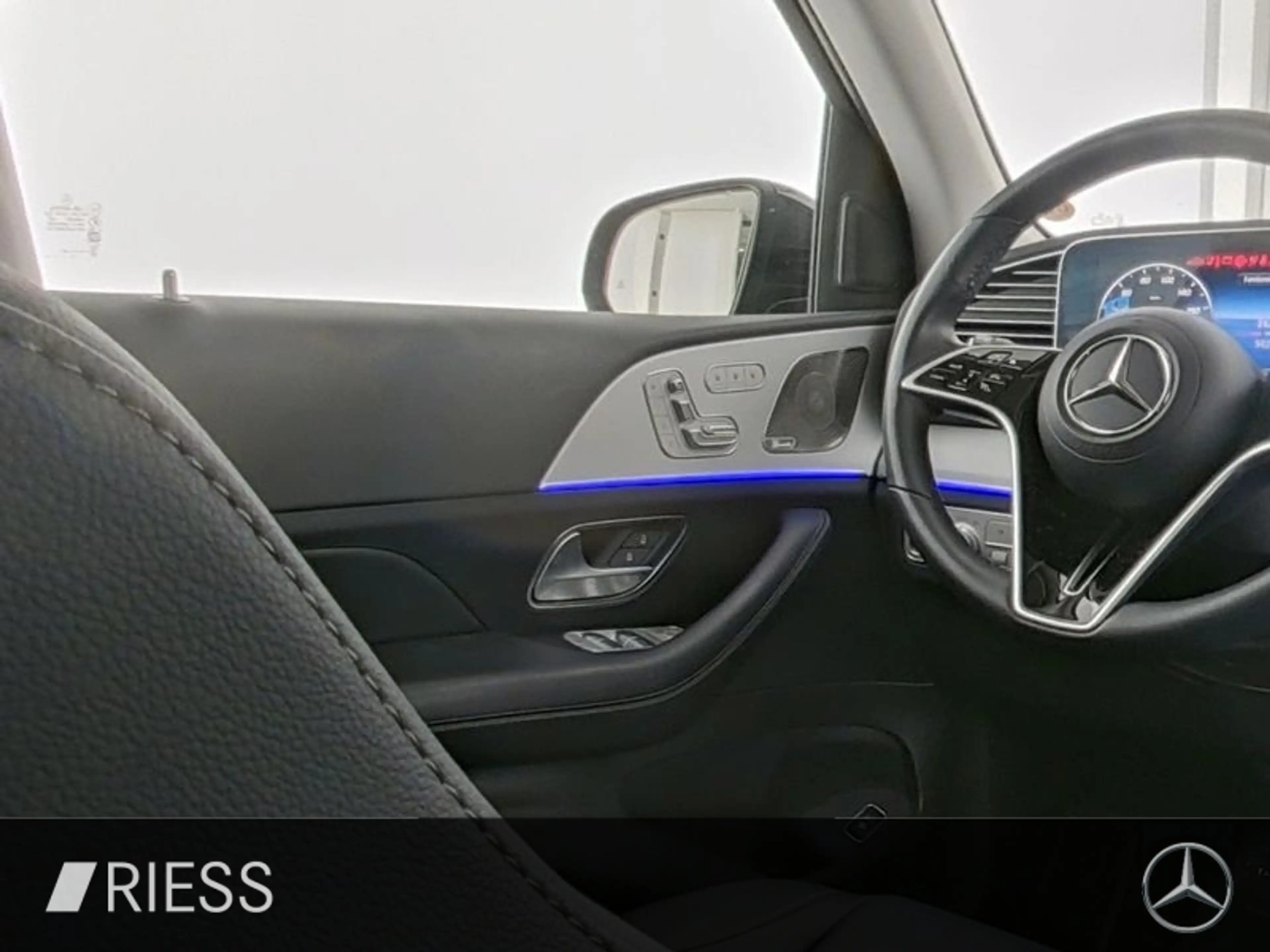 Mercedes-Benz GLE 350 de 4MATIC mit EQ Hybrid Technologie 360 — photo 9