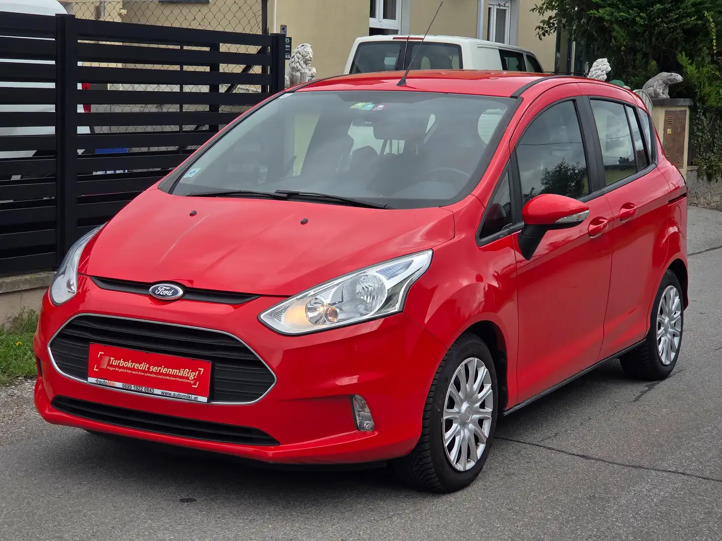 Ford B-Max Automatik 1,6 Benzin Rot - 1