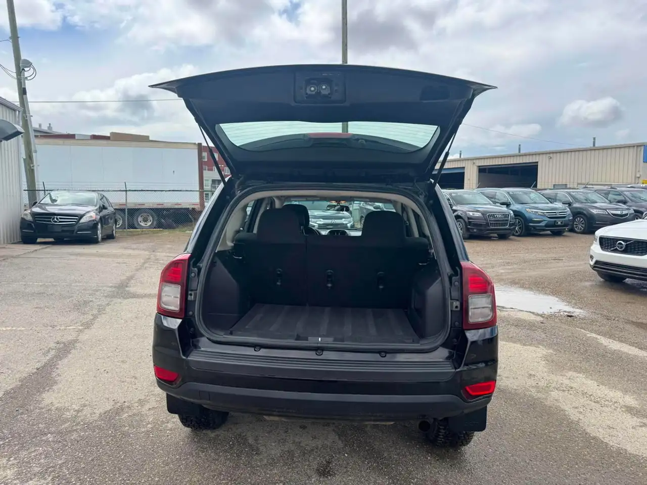 Jeep Compass photo Jeep Compass