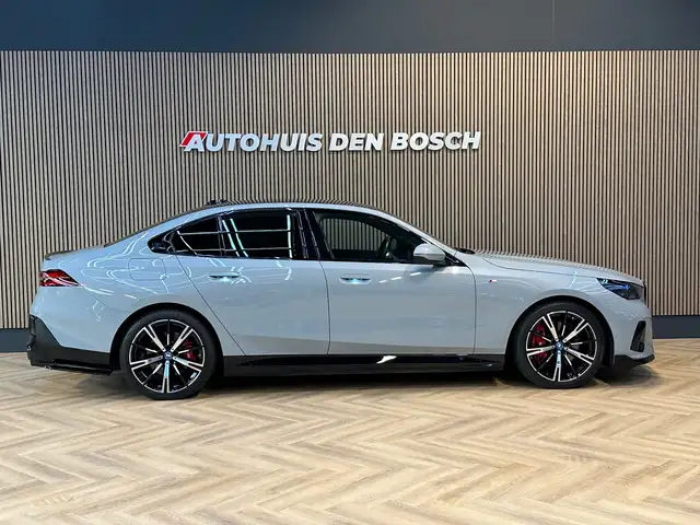BMW I5 view 3