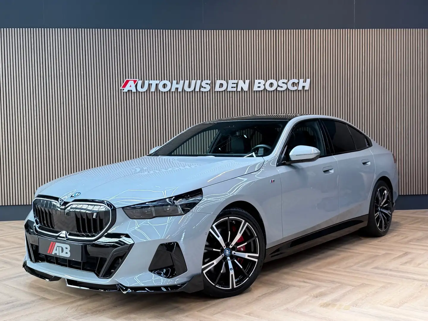 BMW I5