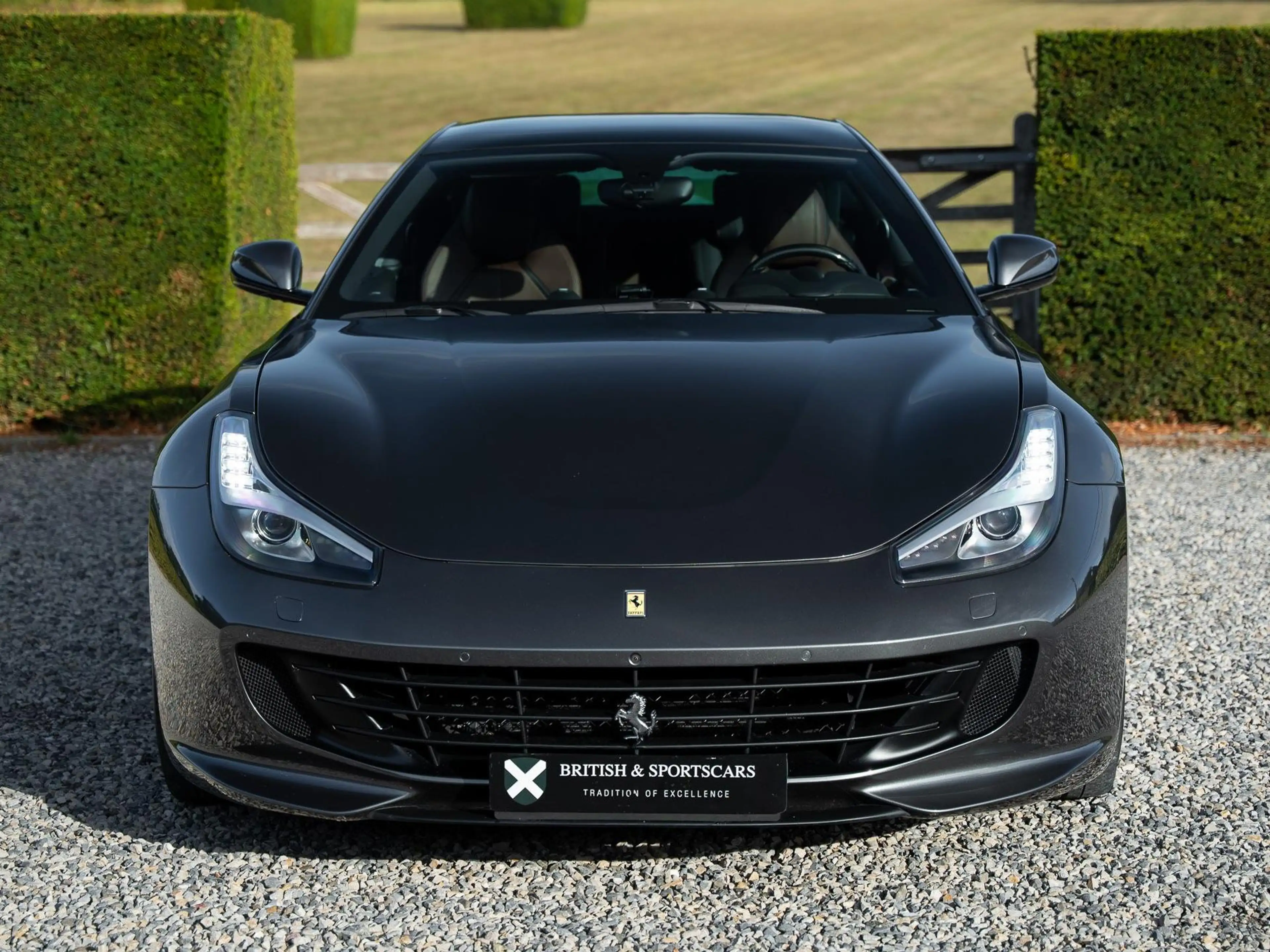 Ferrari GTC4 Lusso GTC4 Lusso V12 — photo 8
