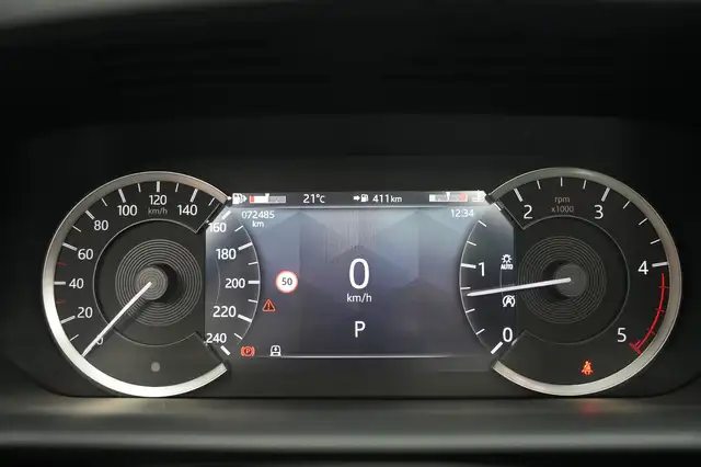 Land Rover Discovery view 18