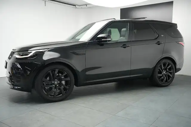Land Rover Discovery view 6