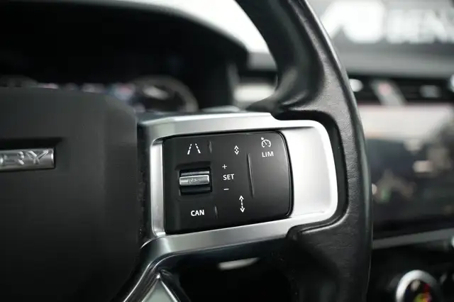 Land Rover Discovery view 20