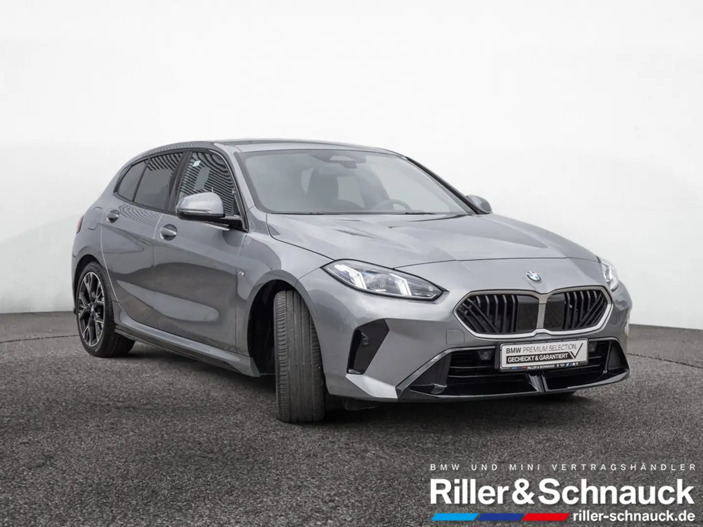 BMW 120 i M-Sport AHK+HK+ACC+KAM+LED Gris - 2