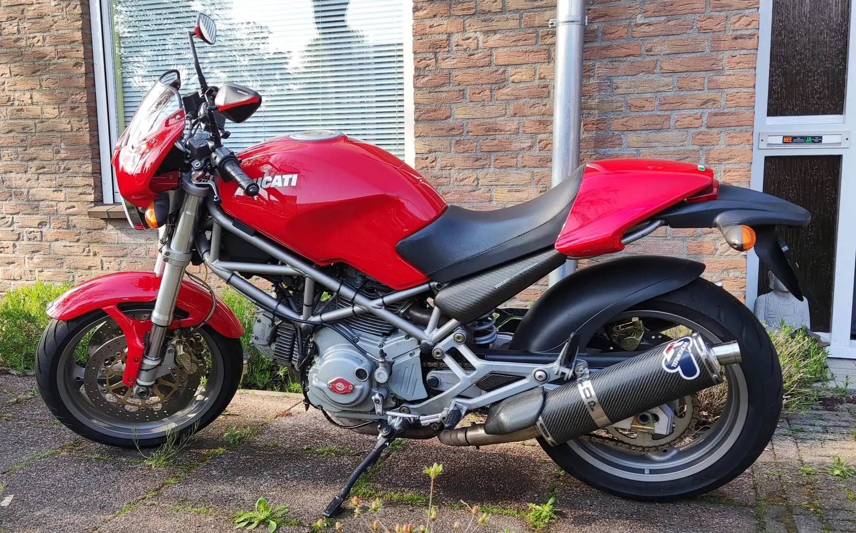 Ducati Monster 620 Si.E Red - 1