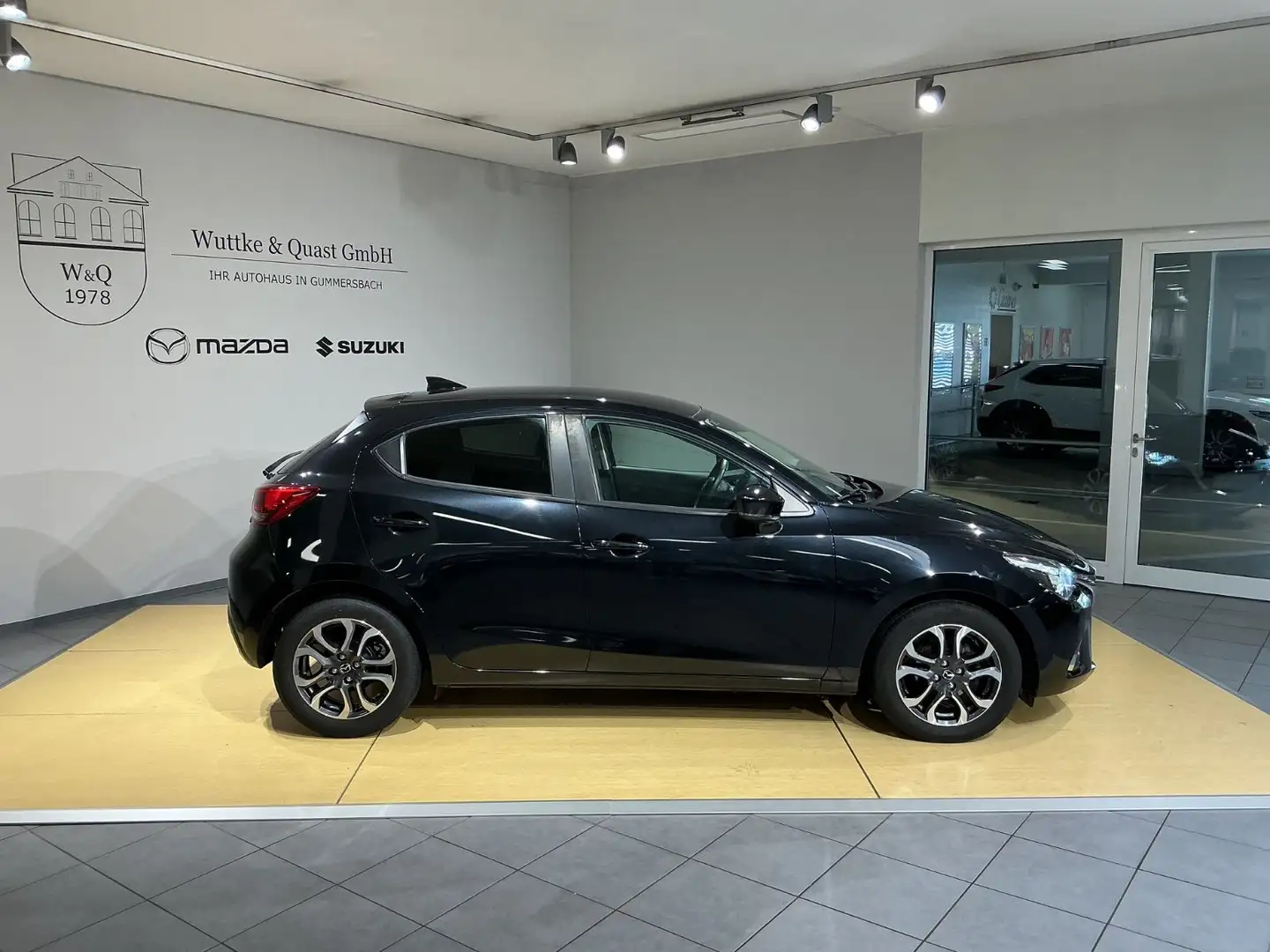 Mazda 2 Sports-Line *116PS*Standheizung*SHZ*LED* Noir - 2