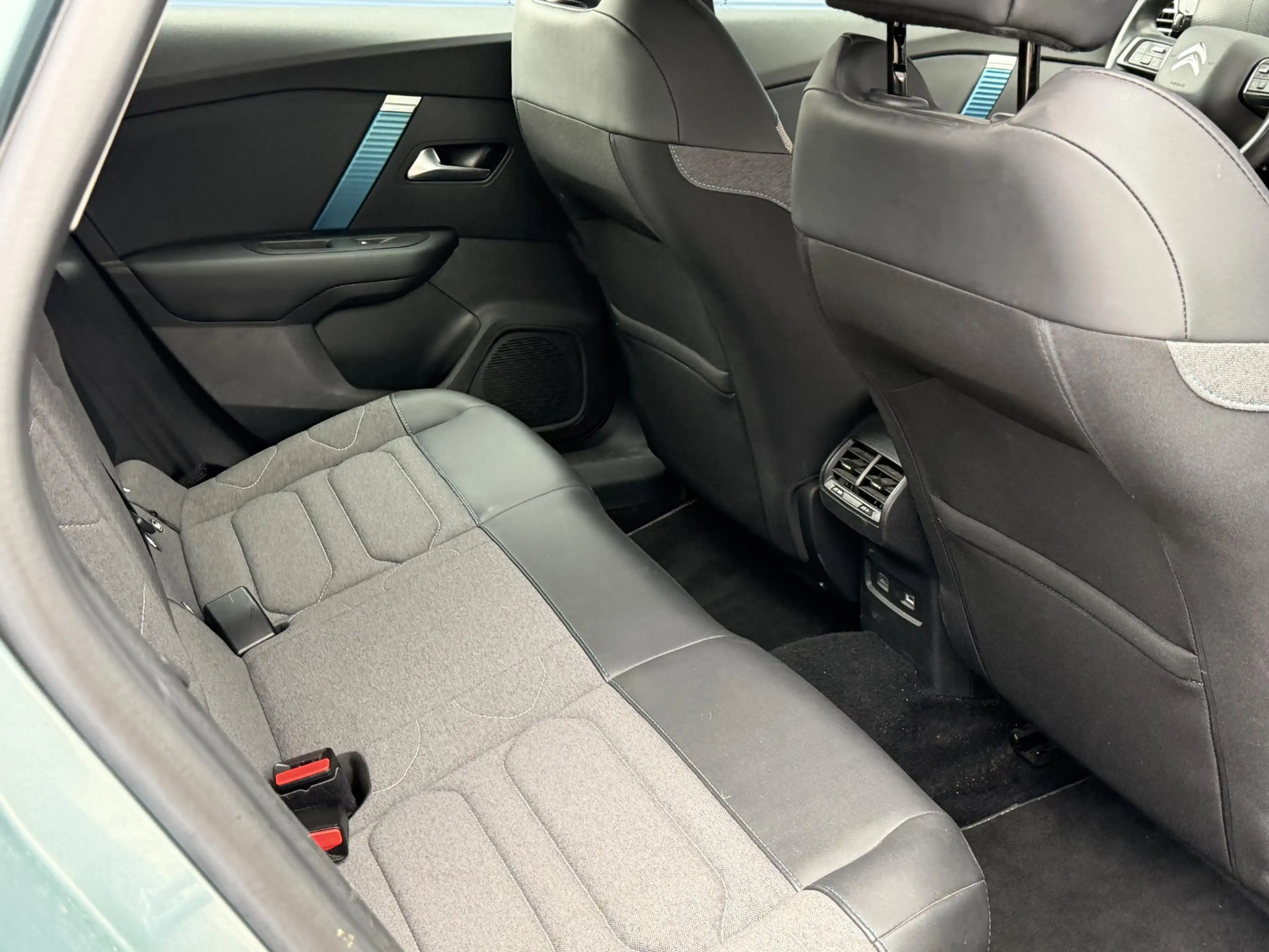 Citroen E-C4 Electric Feel Pack 50 kWh | Navigatie | Apple Carplay/Andro — photo 10