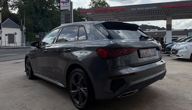 Audi A3 view 5