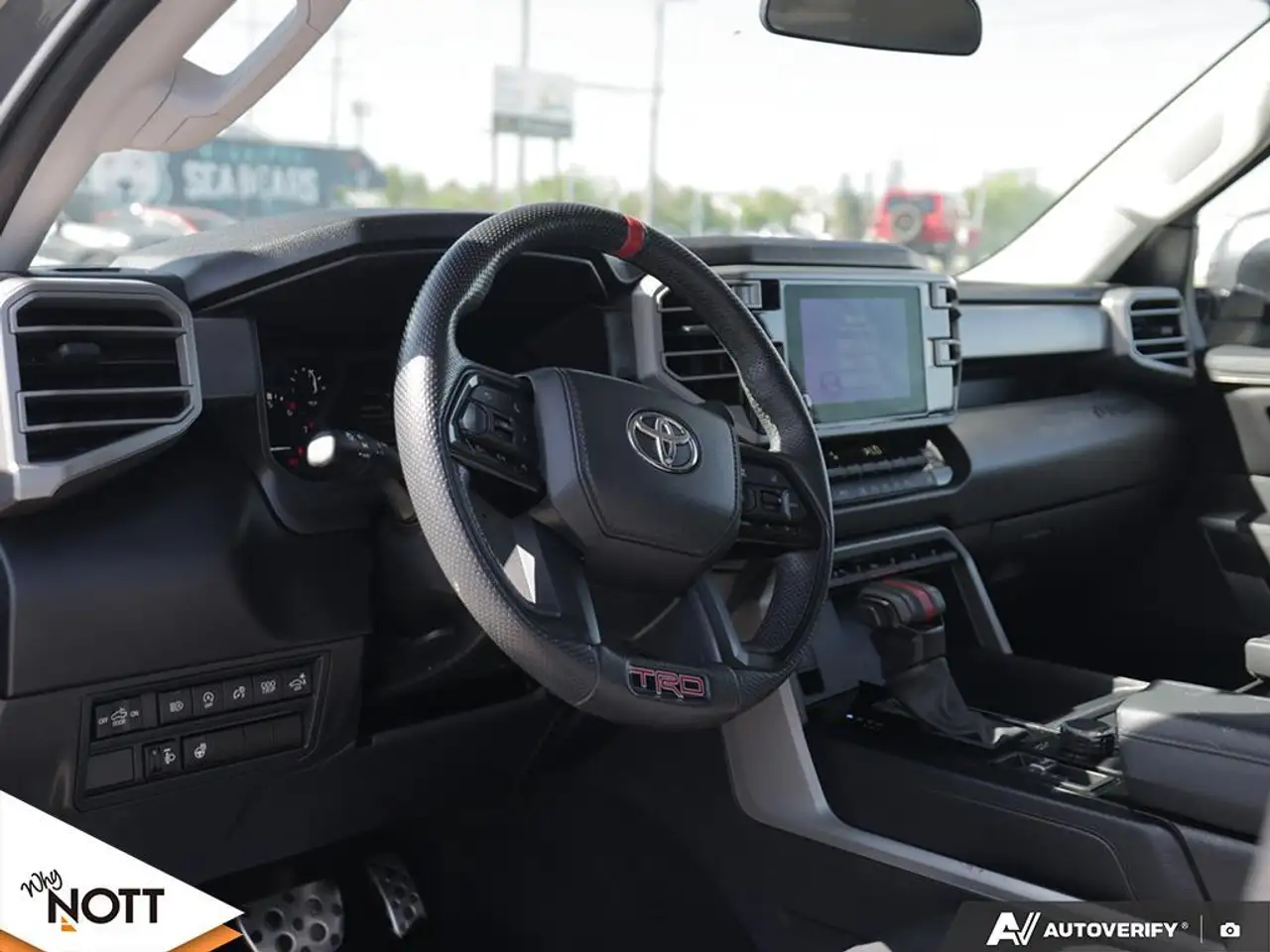 Toyota Tundra снимка Toyota Tundra