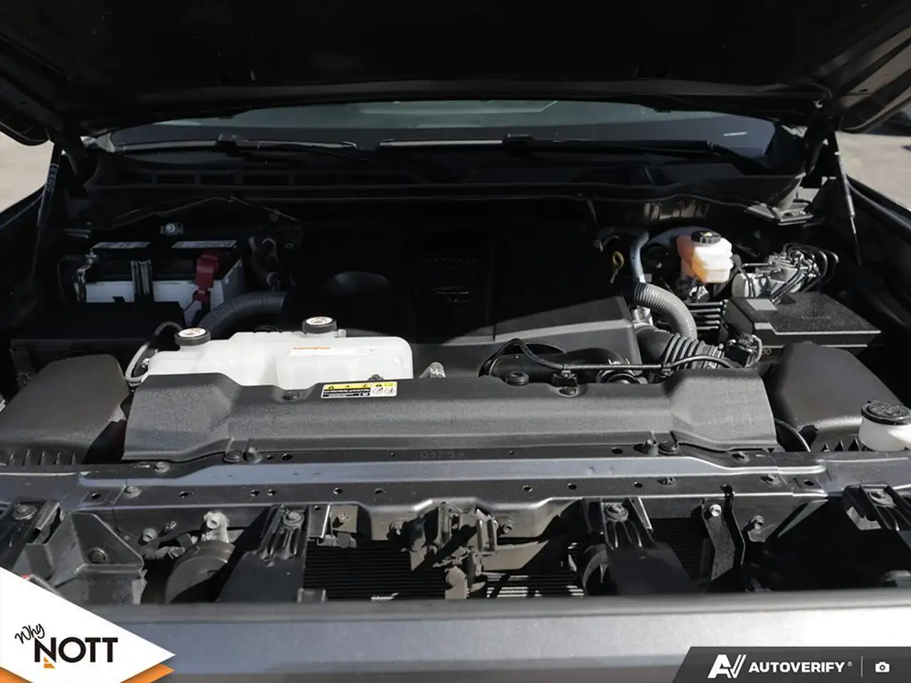 Toyota Tundra снимка Toyota Tundra