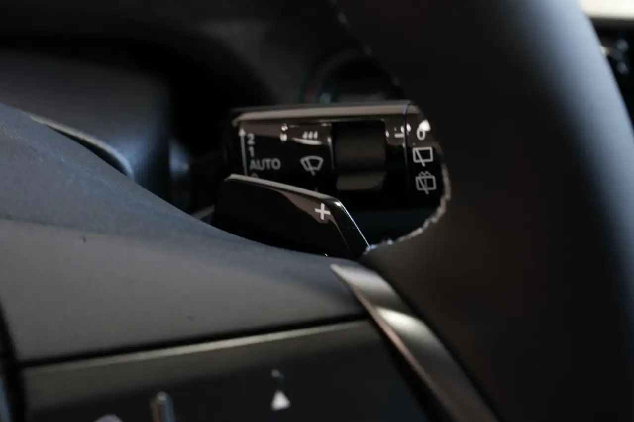 Opel Grandland 1.2 48V Mild- Hybrid 107 kW Edition 32