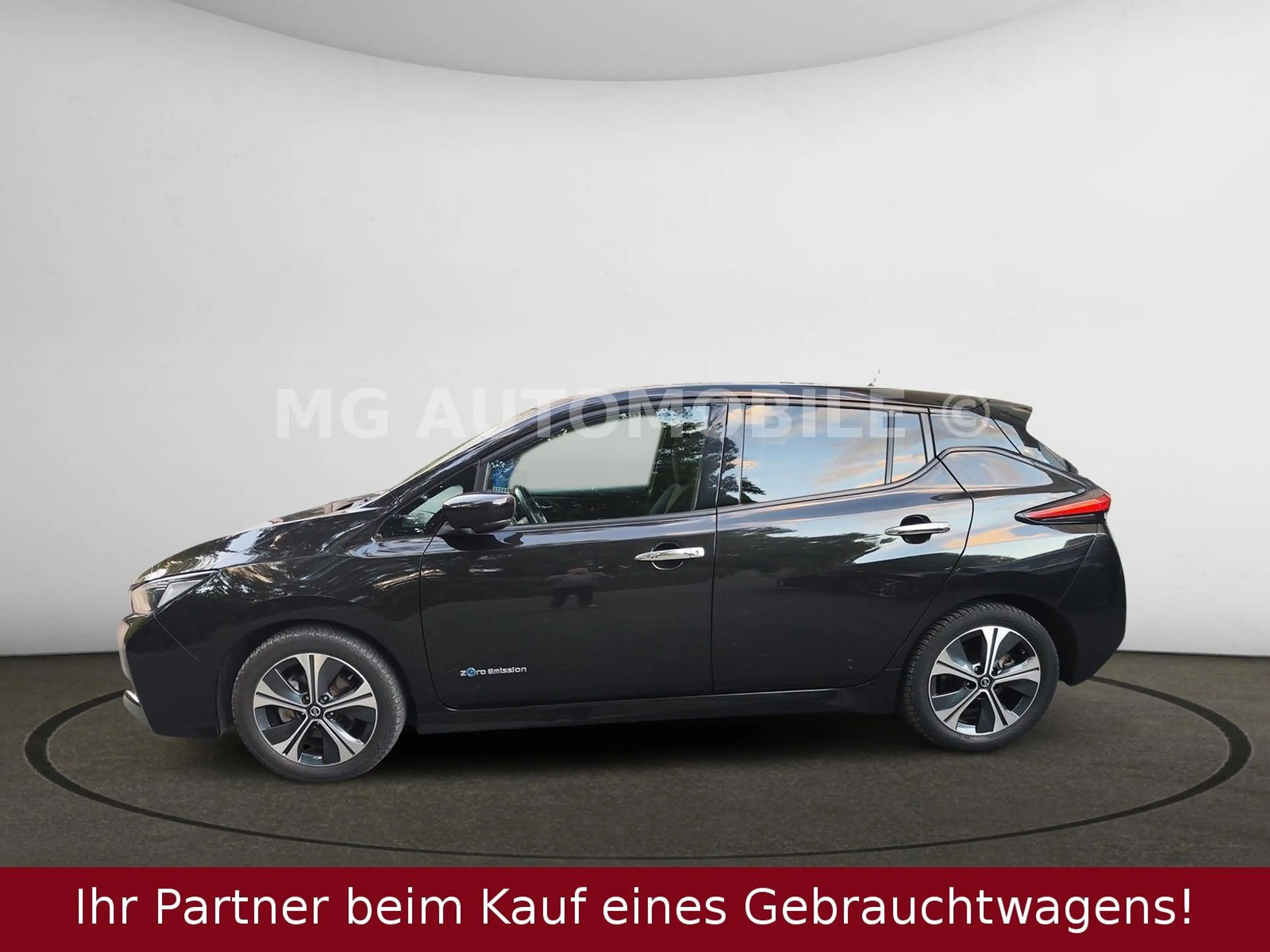 Nissan Leaf 40 kWh N-Connecta 1.Hd LED 360° Kamera — photo 5