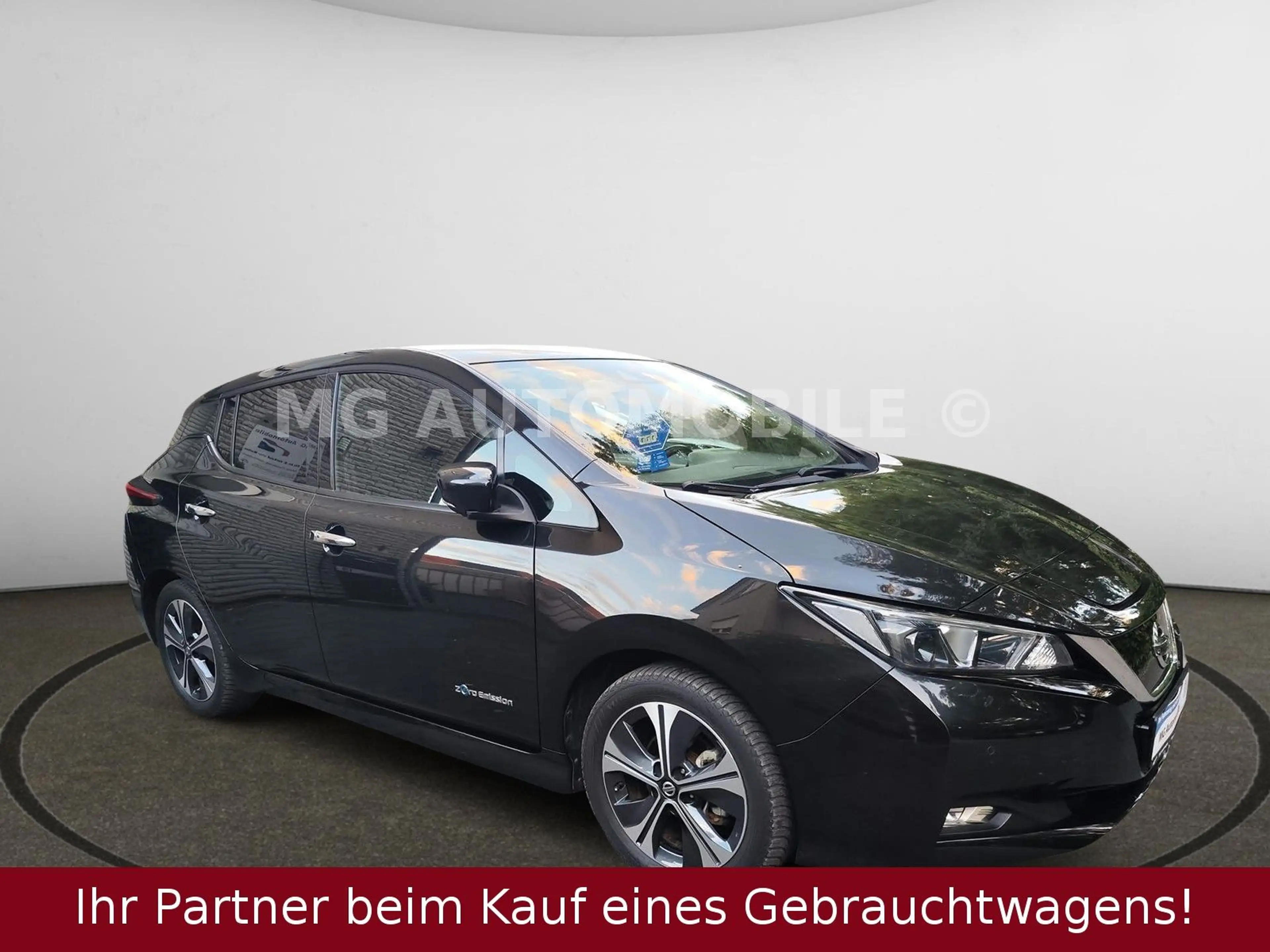 Nissan Leaf 40 kWh N-Connecta 1.Hd LED 360° Kamera — photo 4