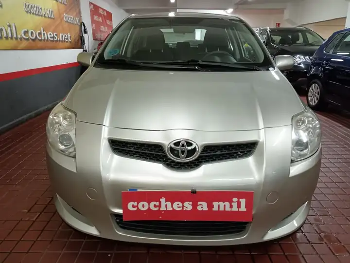 Toyota Auris 2010, foto 6