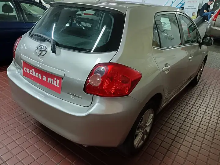 Toyota Auris 2010, foto 40