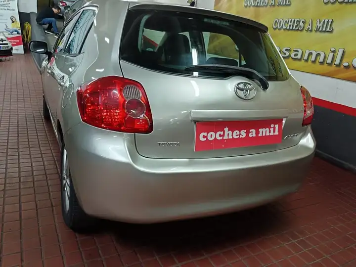 Toyota Auris 2010, foto 35