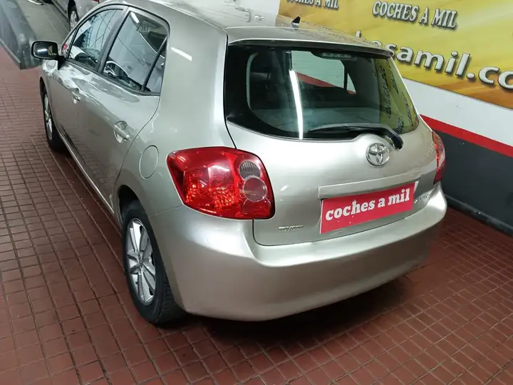 Toyota Auris 2010, foto 36