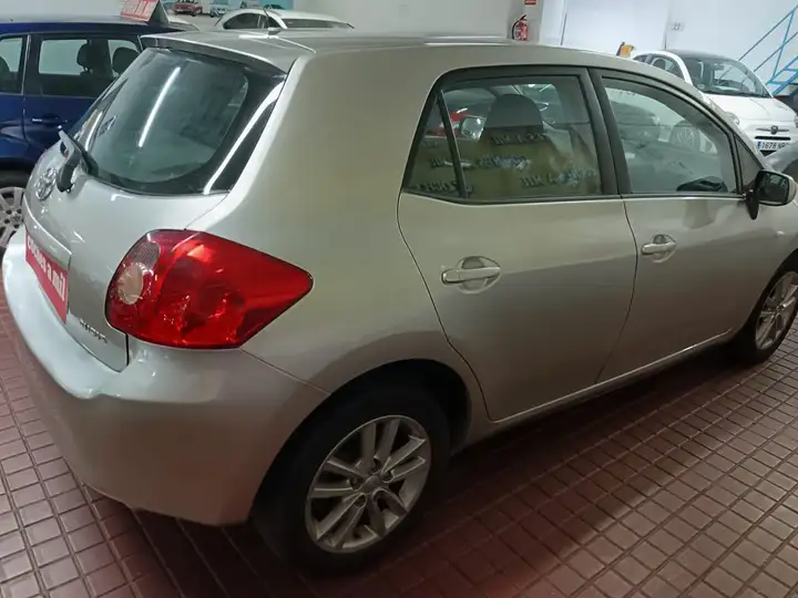 Toyota Auris 2010, foto 41