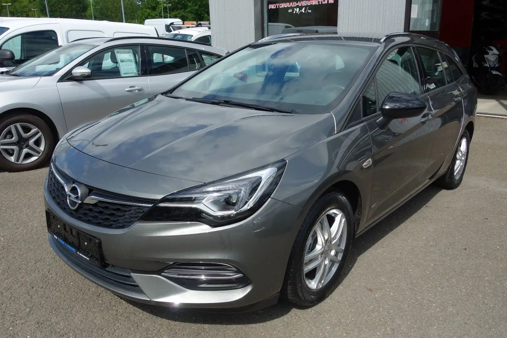 Opel Astra K Sports Tourer Design & Tech Start/Stop Grau - 1