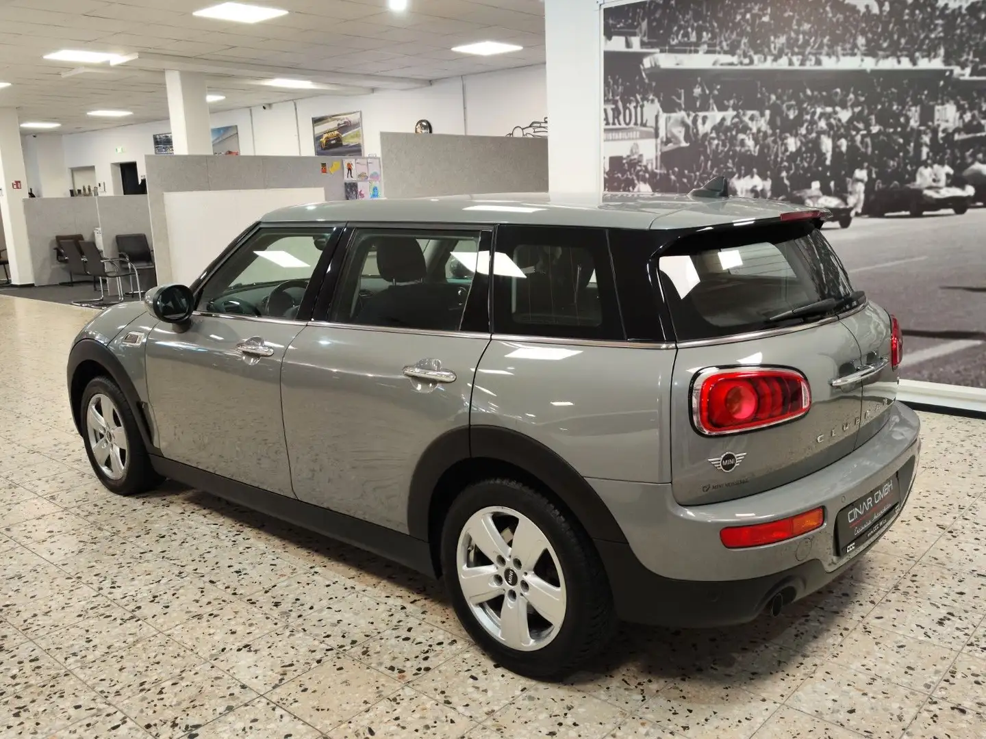 MINI One D Clubman Clubman One D siva - 2