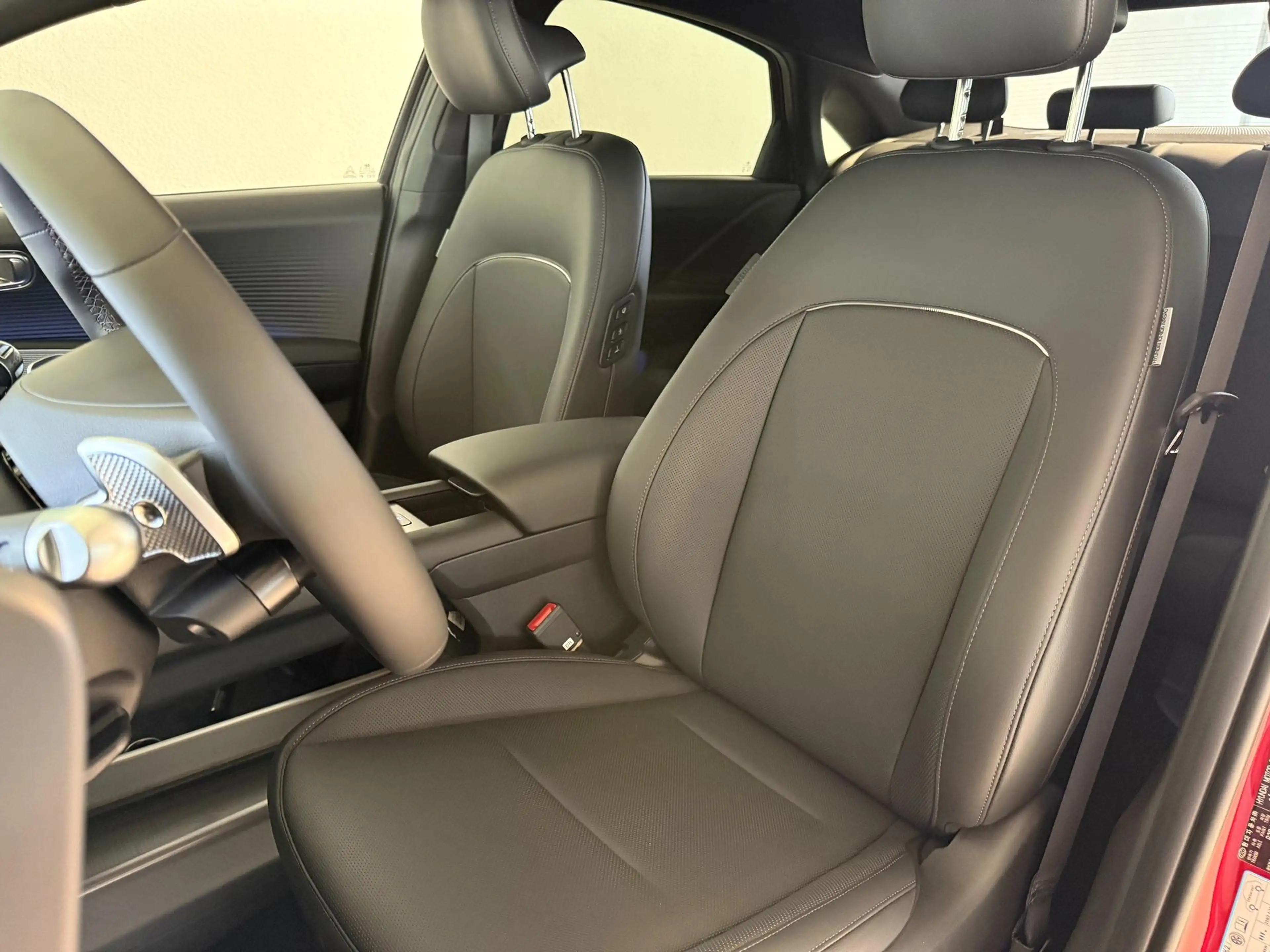 Hyundai IONIQ Top Line Long Range 77,4 kWh 4WD 239 kW (325 PS... — photo 9