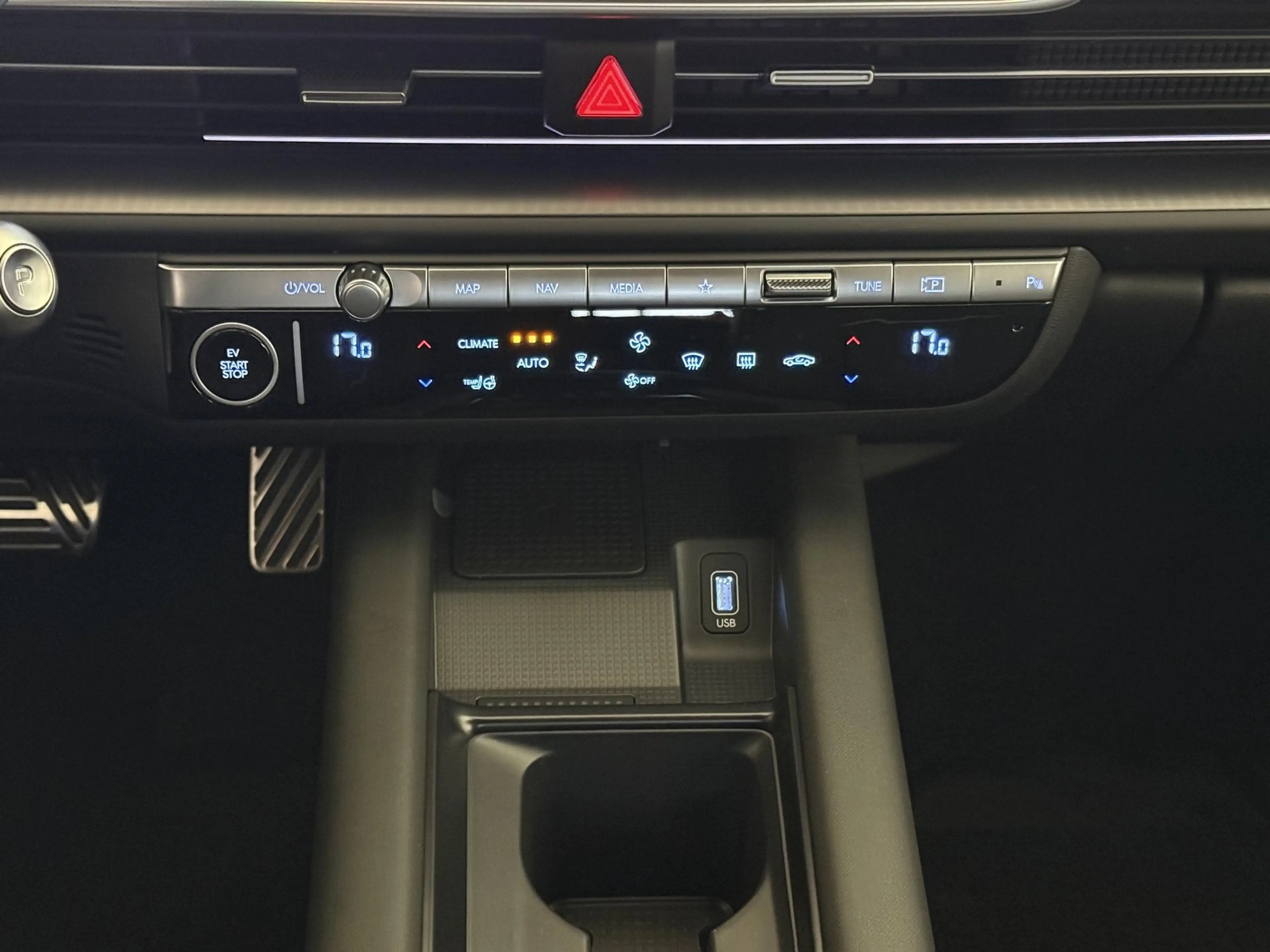 Hyundai IONIQ Top Line Long Range 77,4 kWh 4WD 239 kW (325 PS... — photo 12