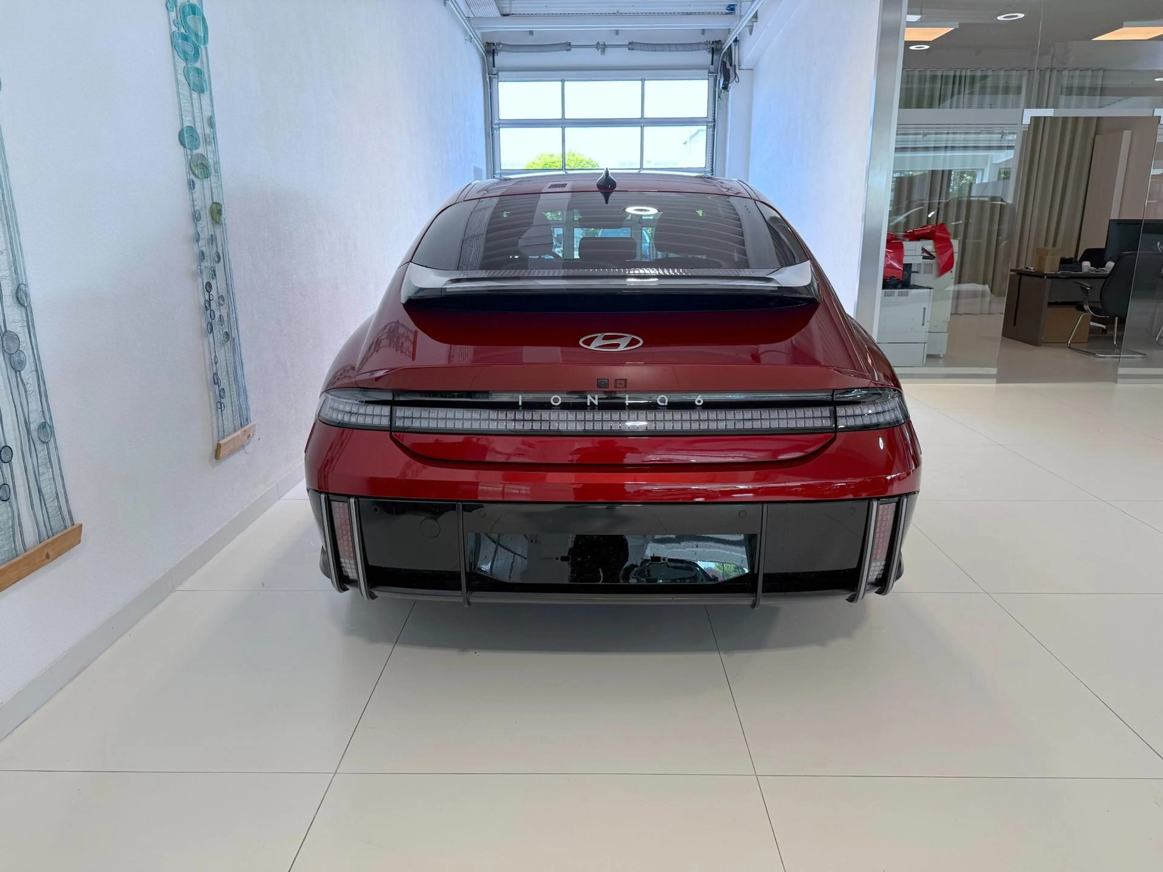 Hyundai IONIQ Top Line Long Range 77,4 kWh 4WD 239 kW (325 PS... — photo 6