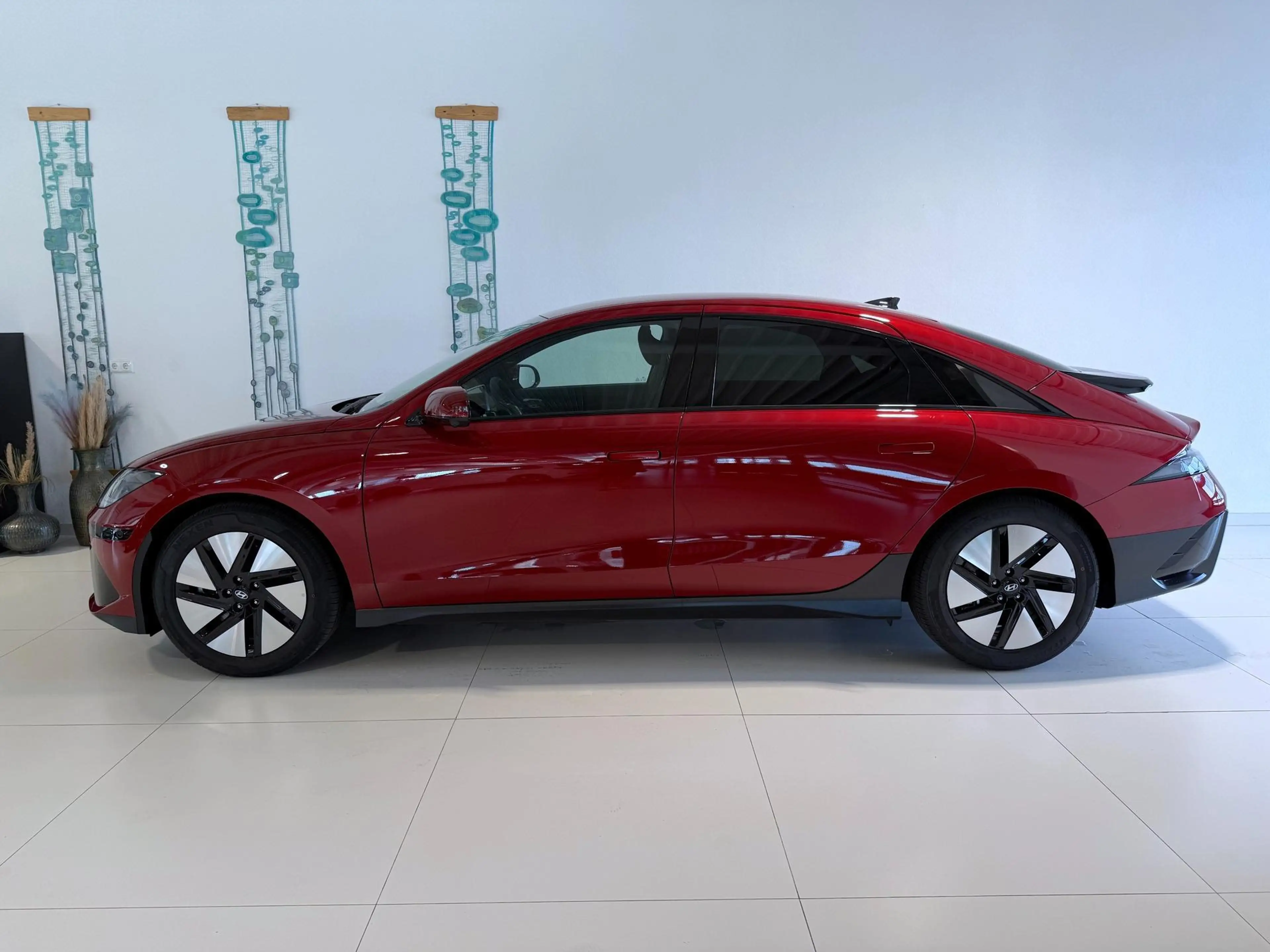 Hyundai IONIQ Top Line Long Range 77,4 kWh 4WD 239 kW (325 PS... — photo 3