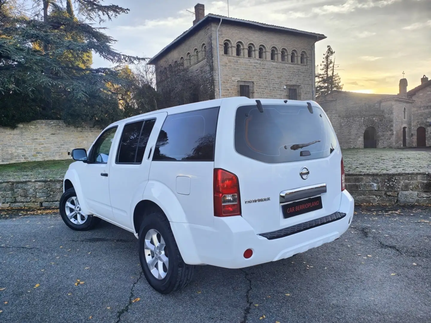 Nissan Pathfinder 2.5dCi SE Beyaz - 2