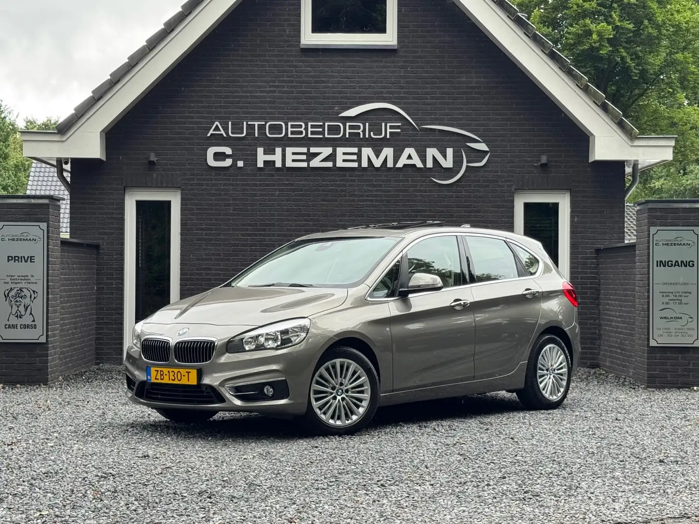 BMW 220 2-serie Active Tourer 220i FULL OPTIONS Pano Navi Grijs - 2