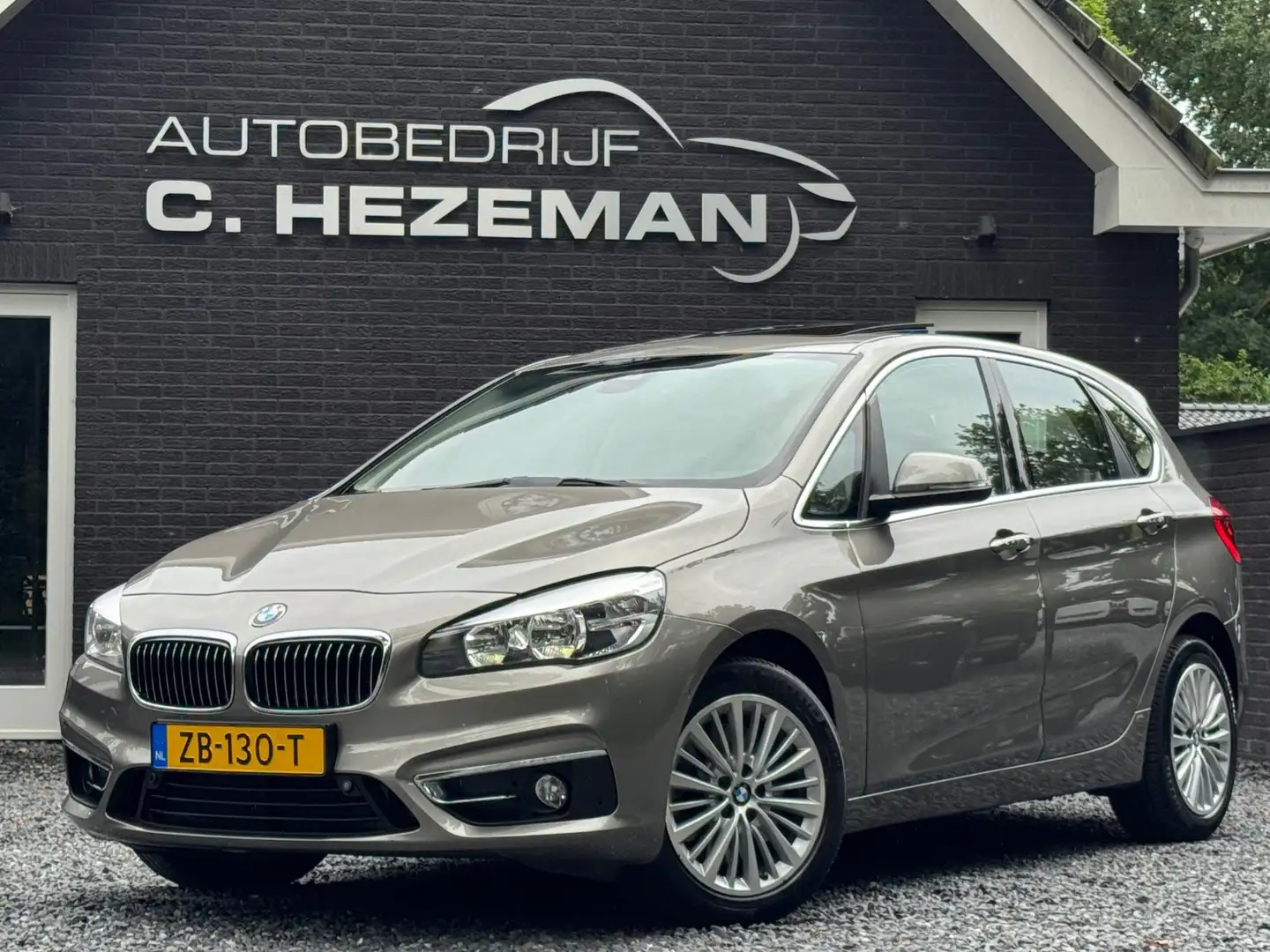 BMW 220 2-serie Active Tourer 220i FULL OPTIONS Pano Navi Grijs - 1