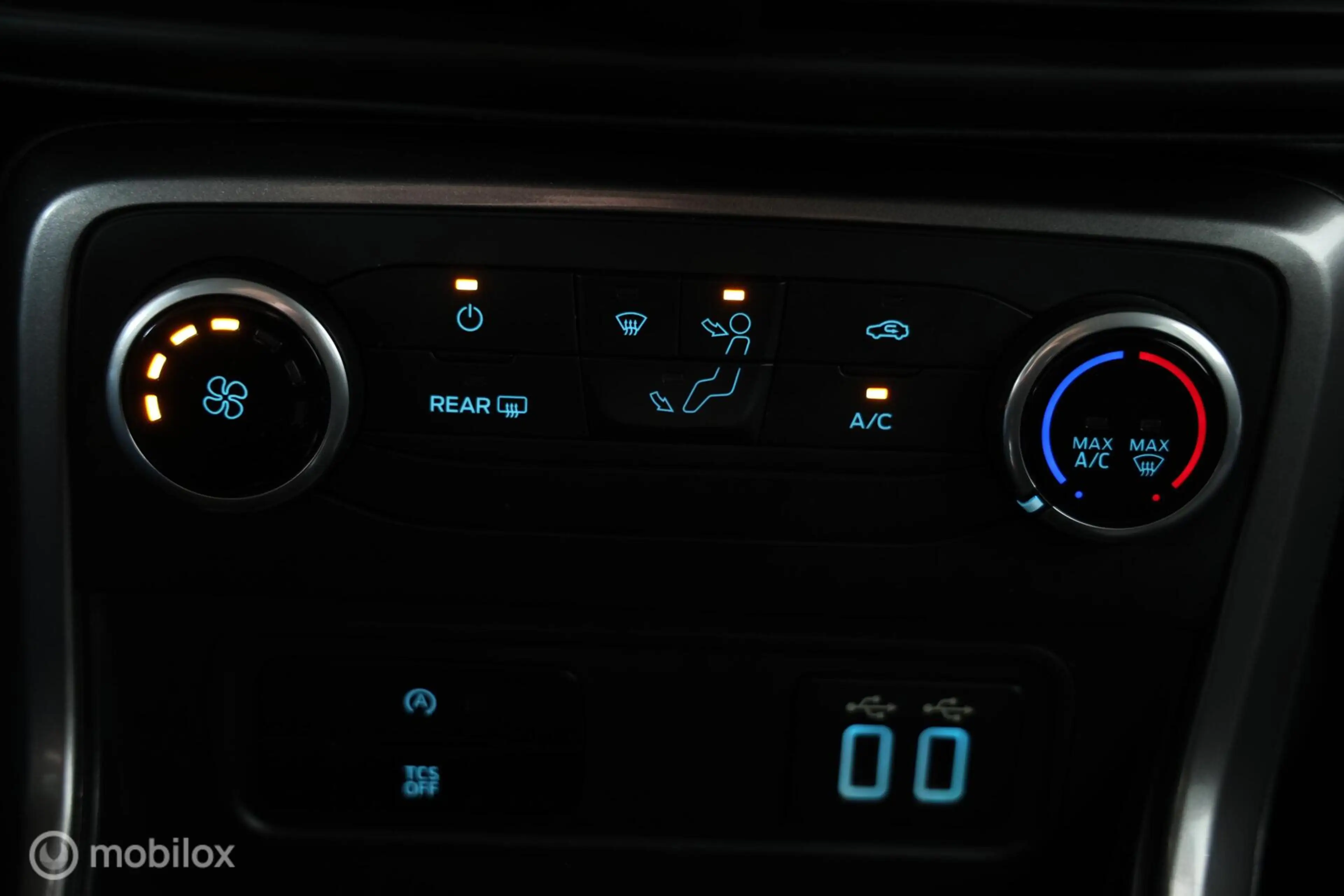 Ford EcoSport 1.0 EcoBoost Titanium - Trekhaak - Carplay - Cruis — photo 24
