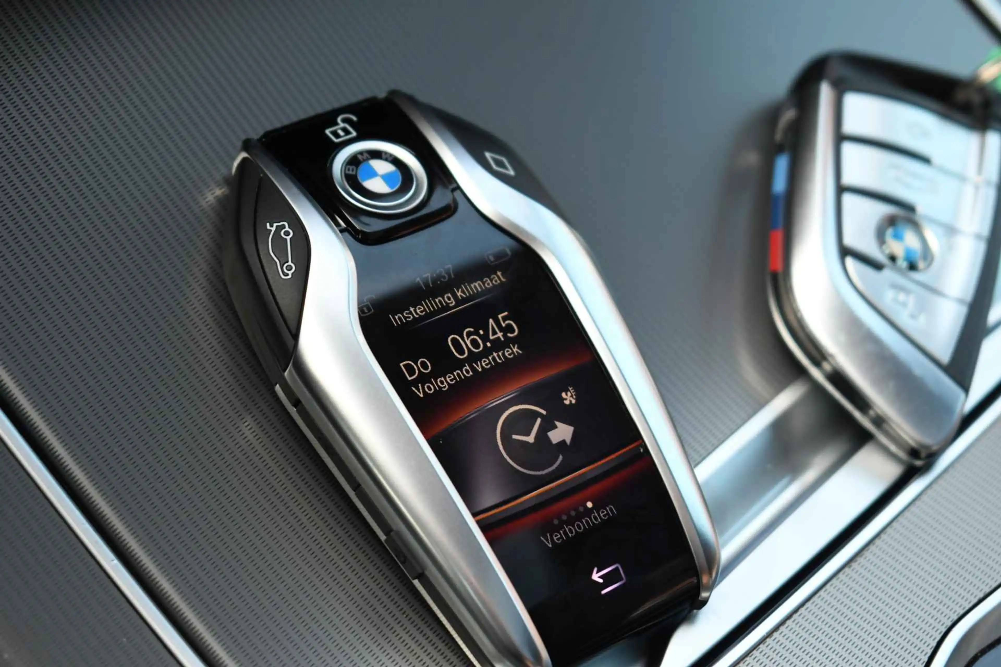 BMW X5 xDrive45e M-Sport Skylounge Trekh ACC 4WS 360 Comf — photo 18