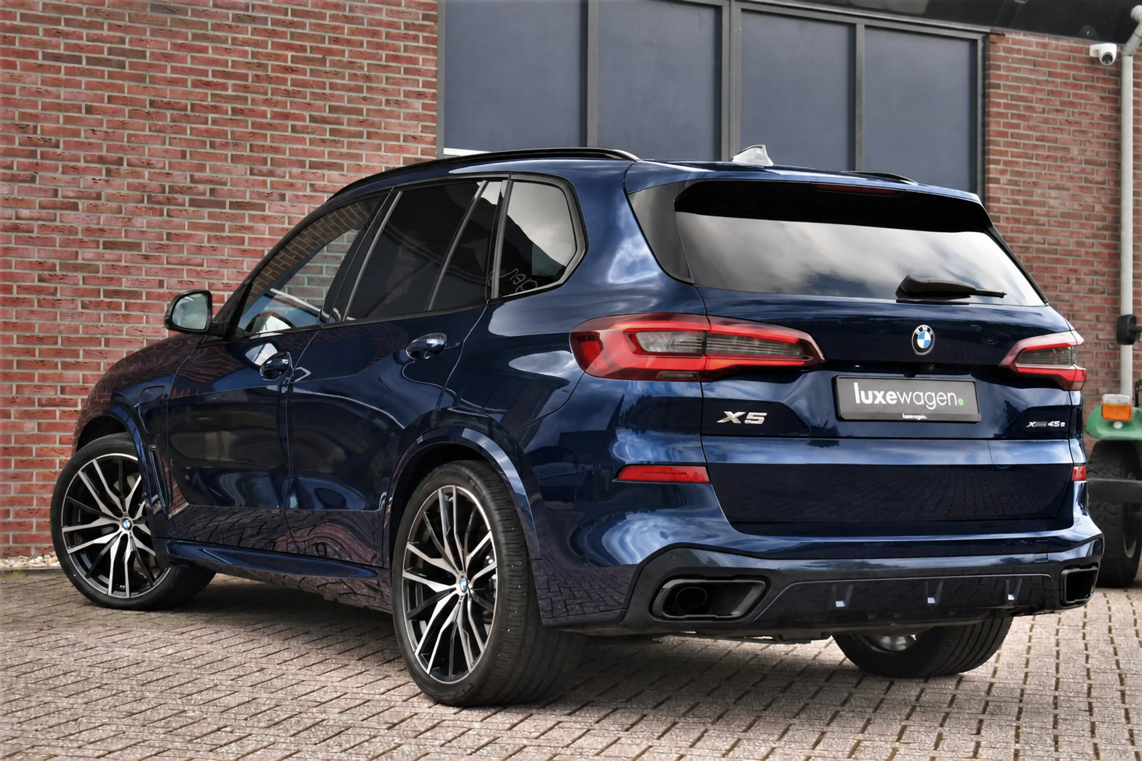 BMW X5 xDrive45e M-Sport Skylounge Trekh ACC 4WS 360 Comf — photo 20